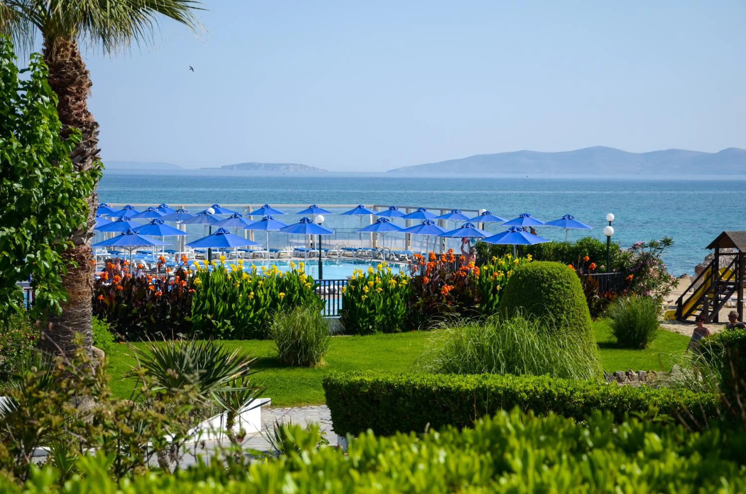 Garden in Mastichari Bay Hotel