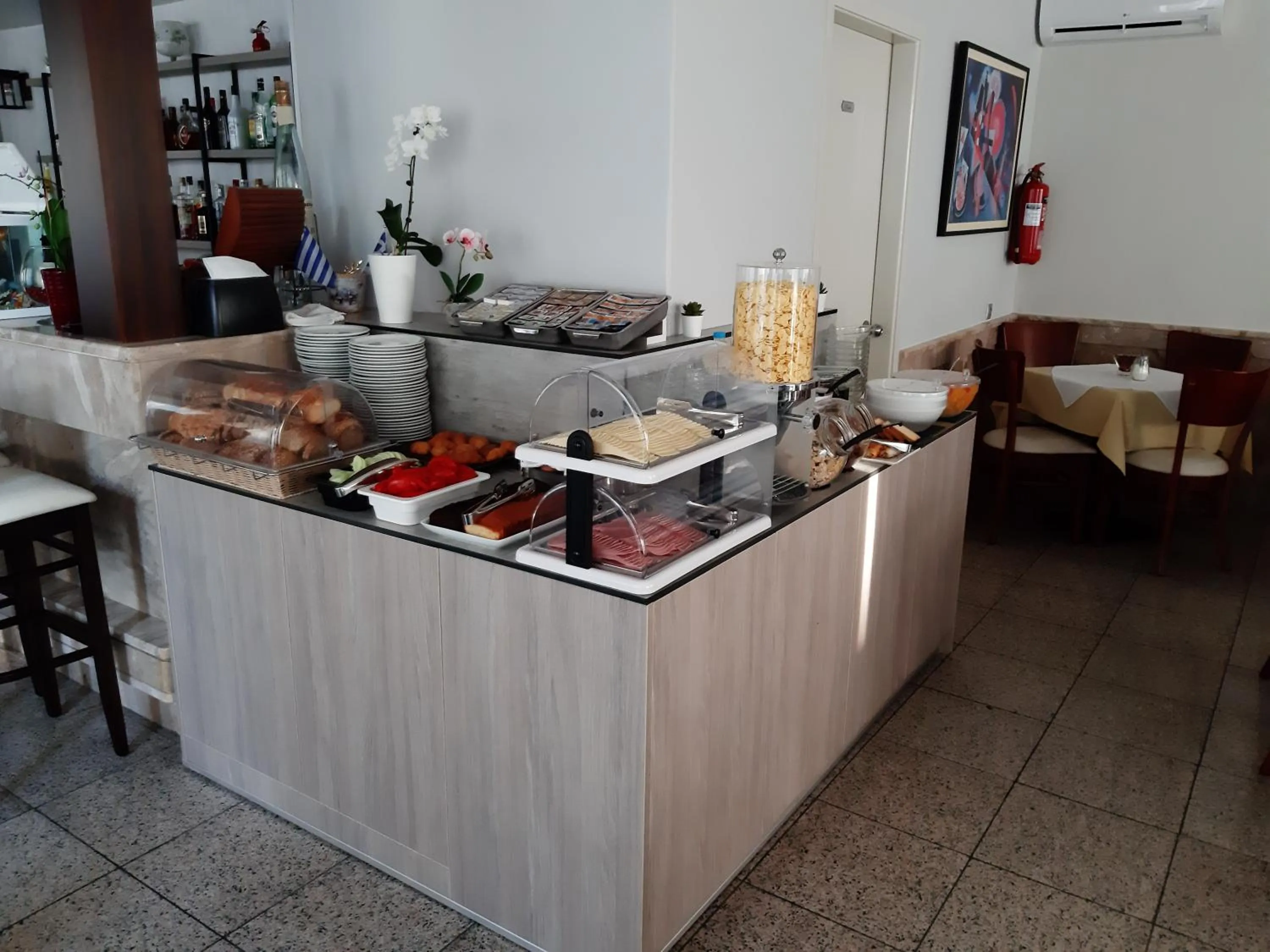 Food and drinks in Paritsa Hotel