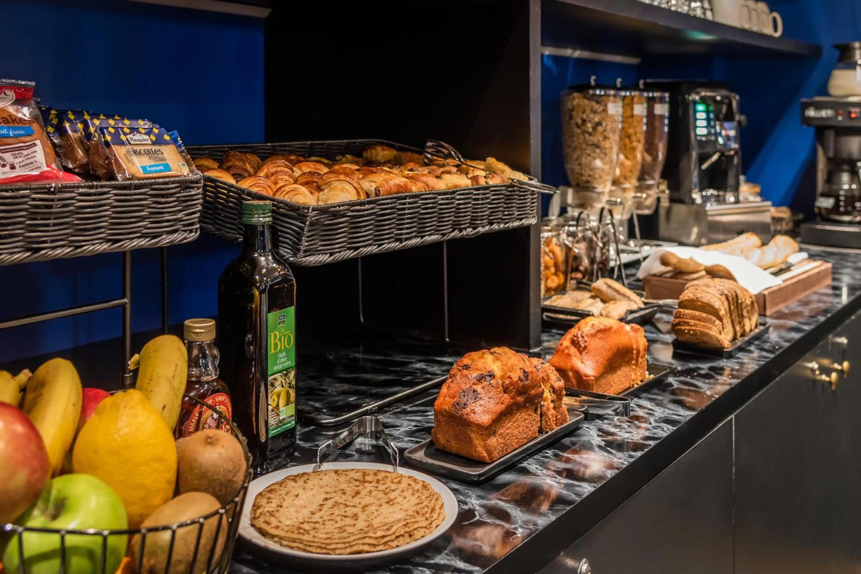 Buffet breakfast in Hotel Archetype Etoile