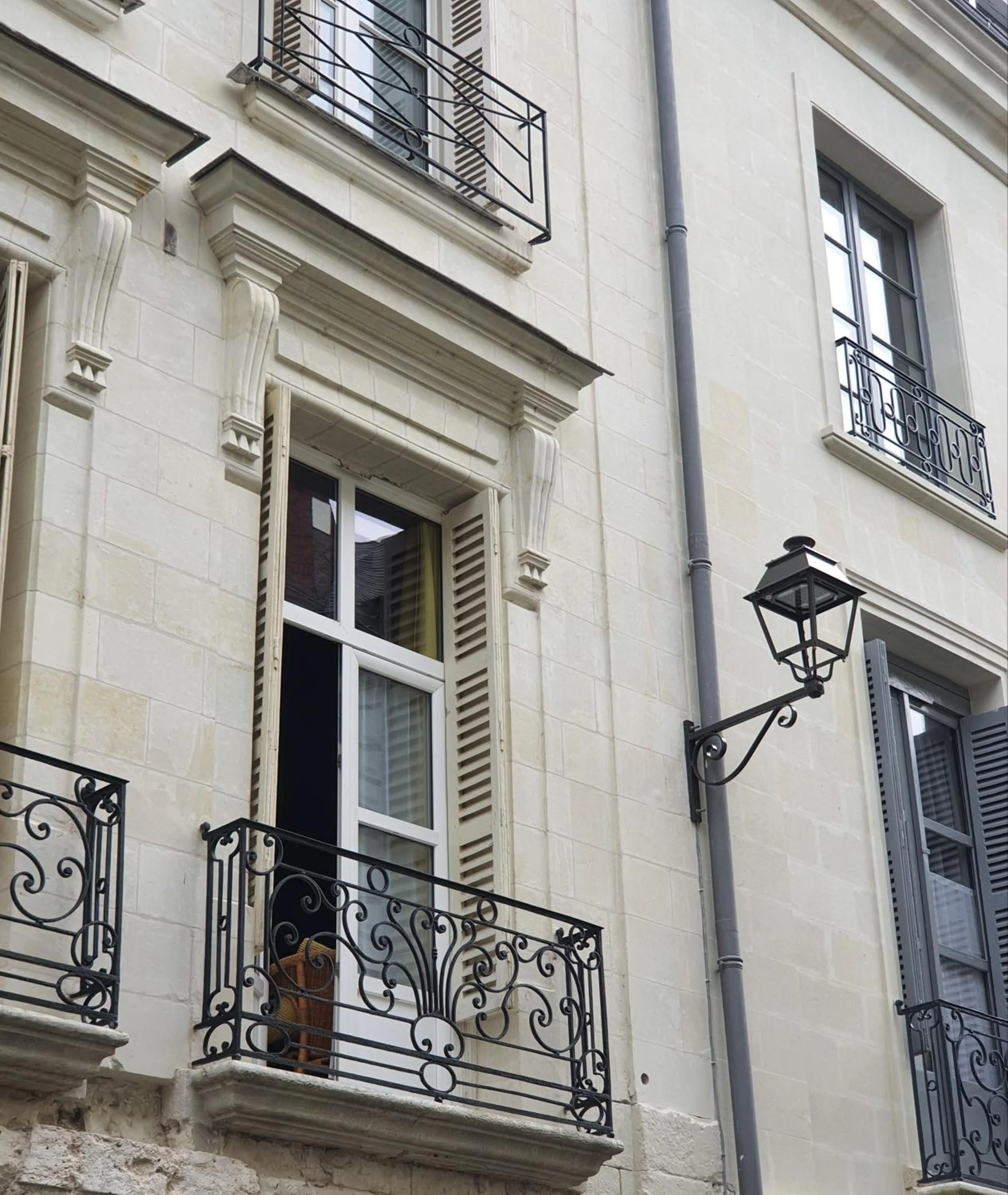 Facade/entrance in Hotel Du Cygne Tours