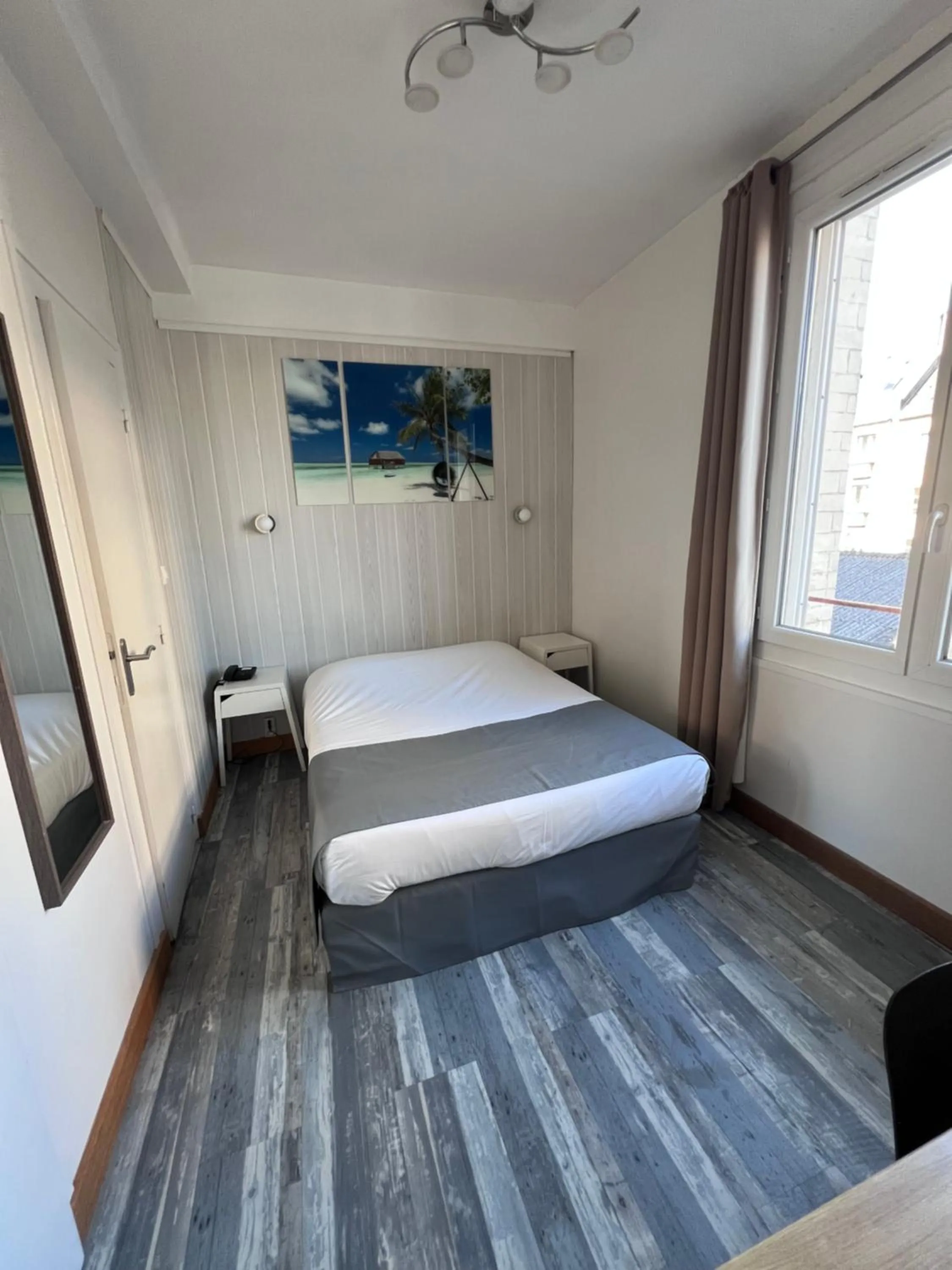 Bed in Hotel De l'Univers