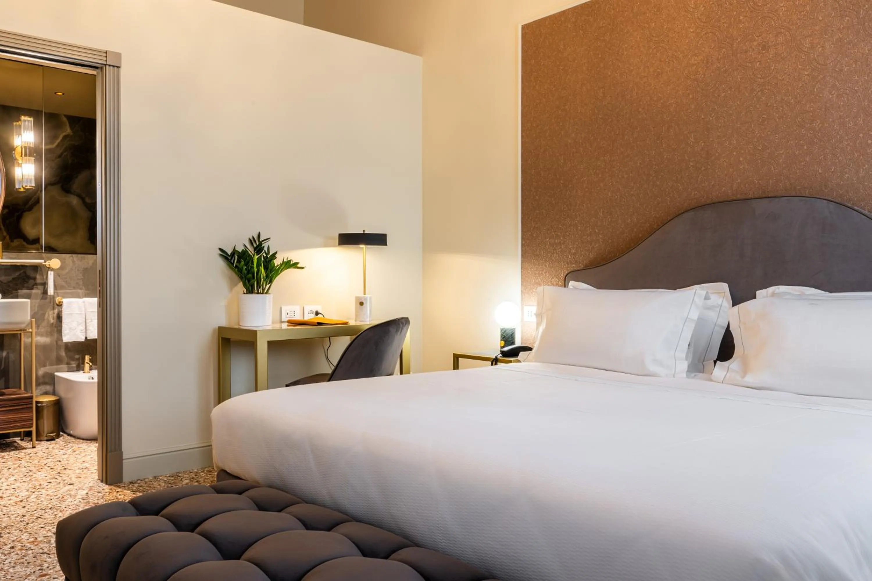 Bed in Hotel Palazzina Sardi