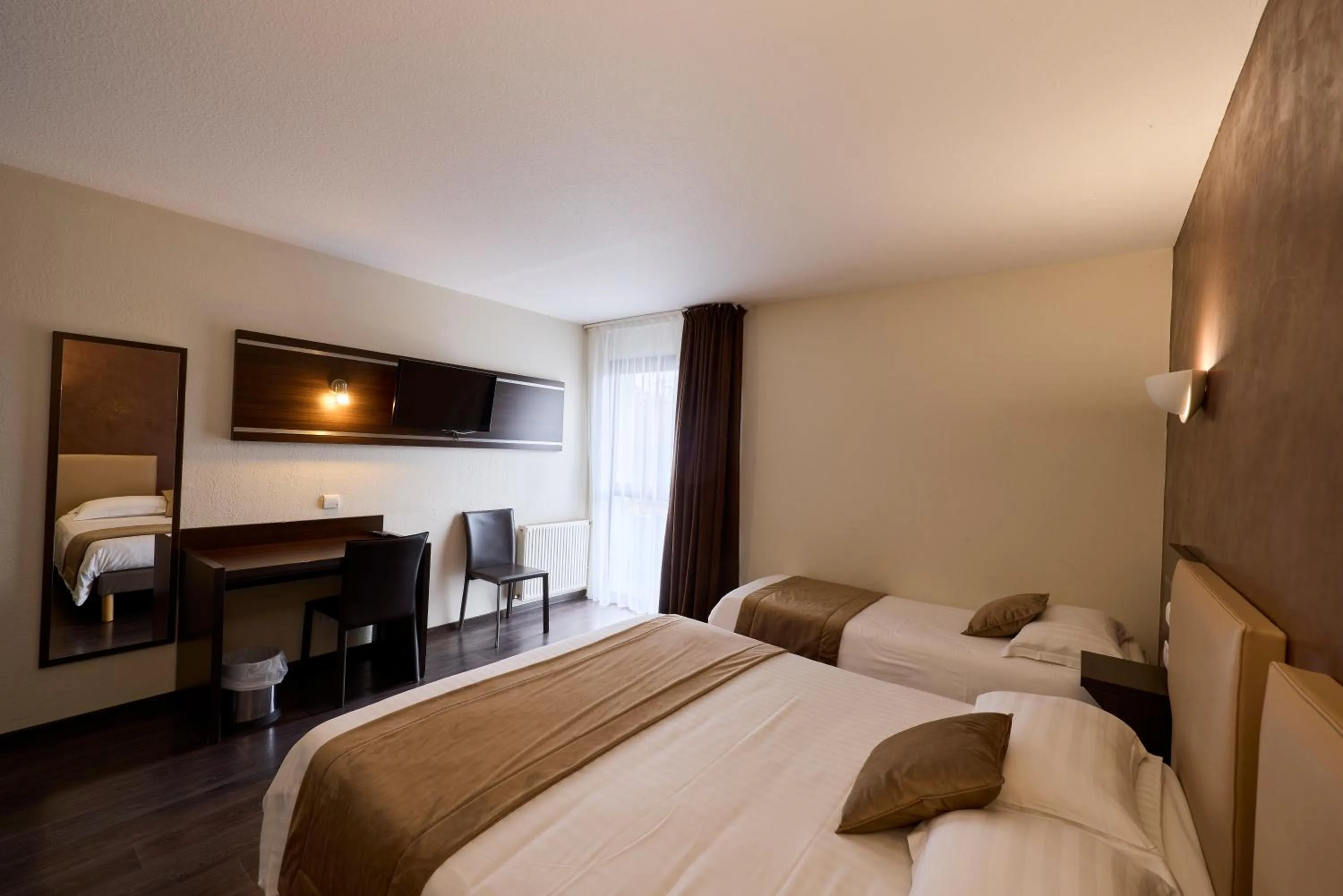 Bedroom, Bed in Hôtel-Restaurant Le Calice Du Gevaudan - A75