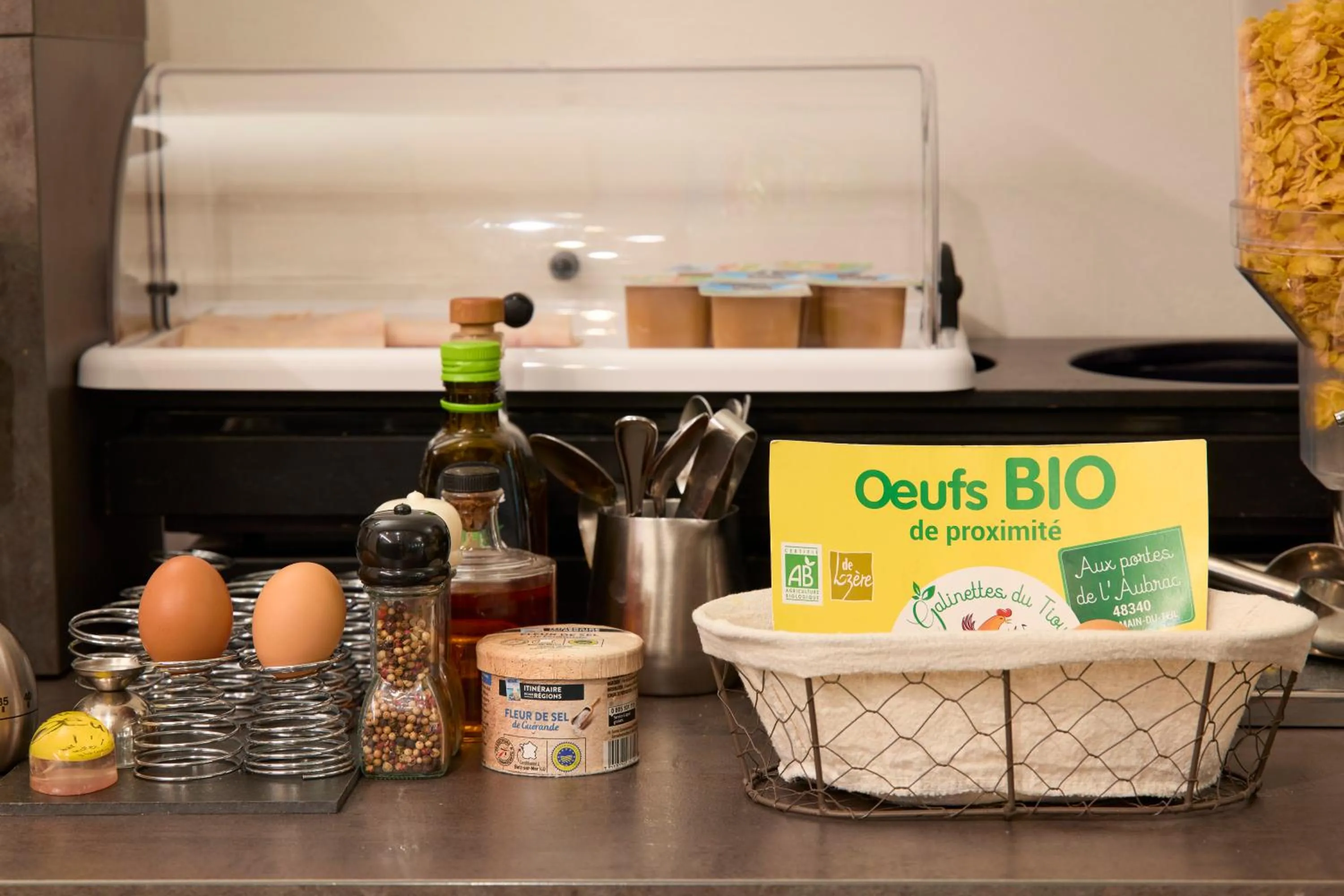 Buffet breakfast in Hôtel-Restaurant Le Calice Du Gevaudan - A75