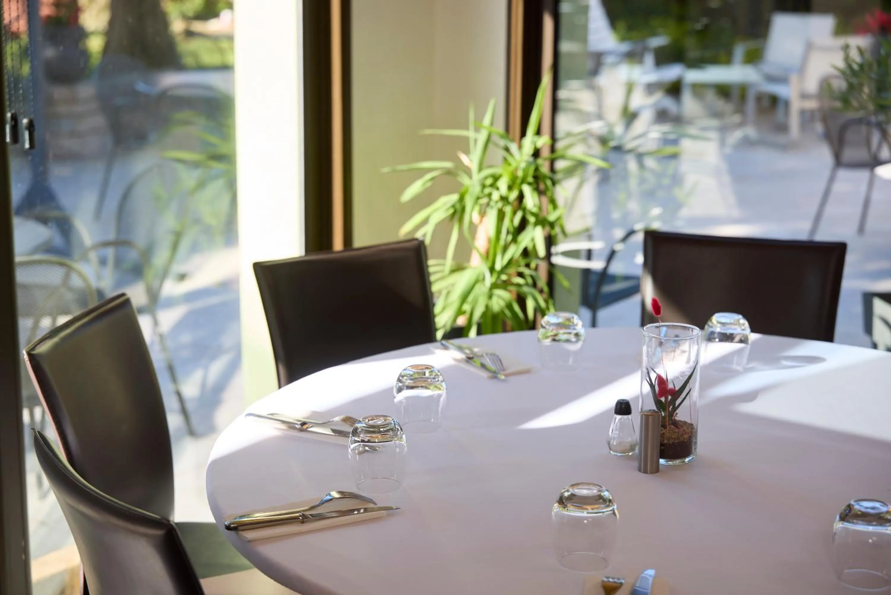 Restaurant/places to eat in Hôtel-Restaurant Le Calice Du Gevaudan - A75