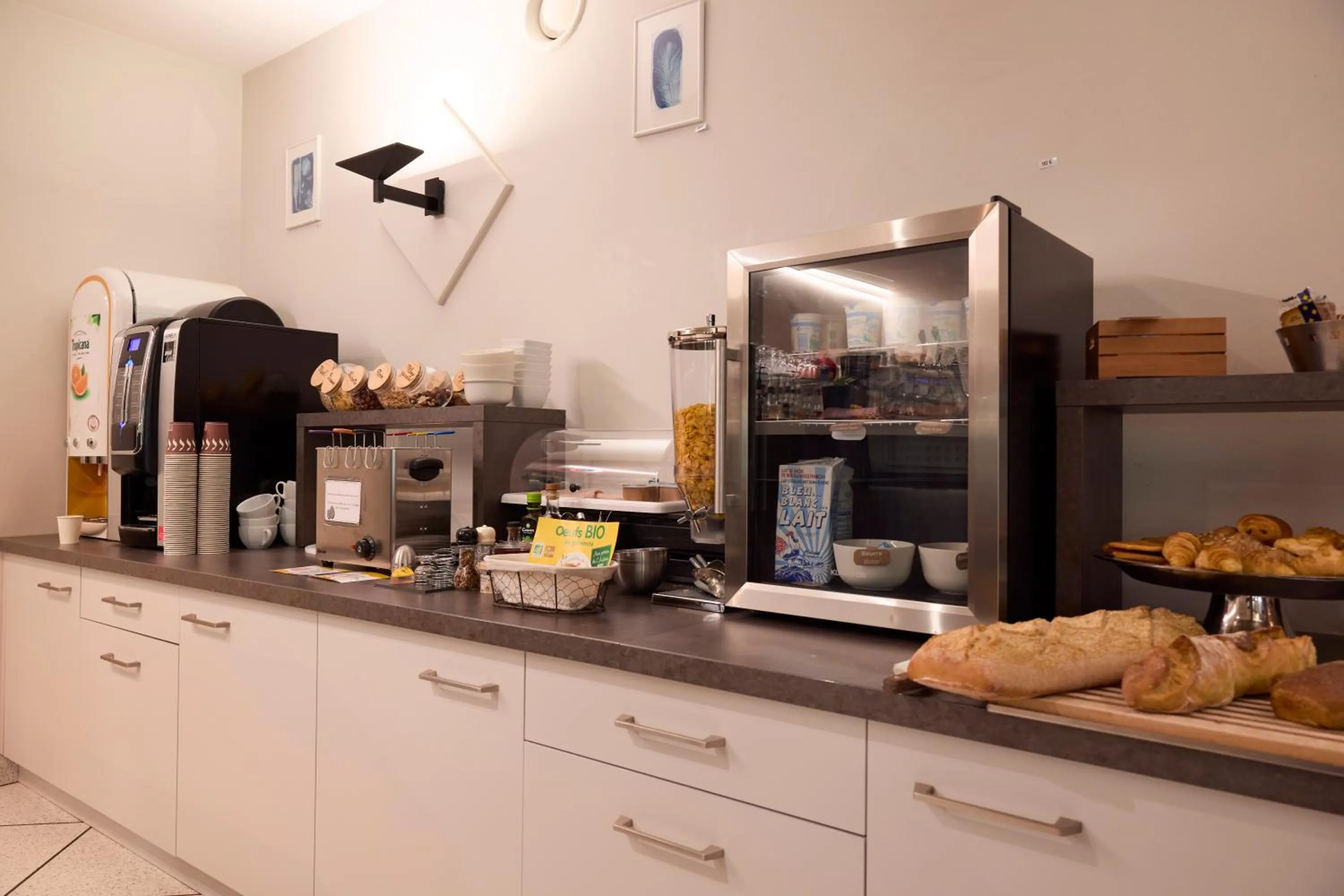 Buffet breakfast in Hôtel-Restaurant Le Calice Du Gevaudan - A75