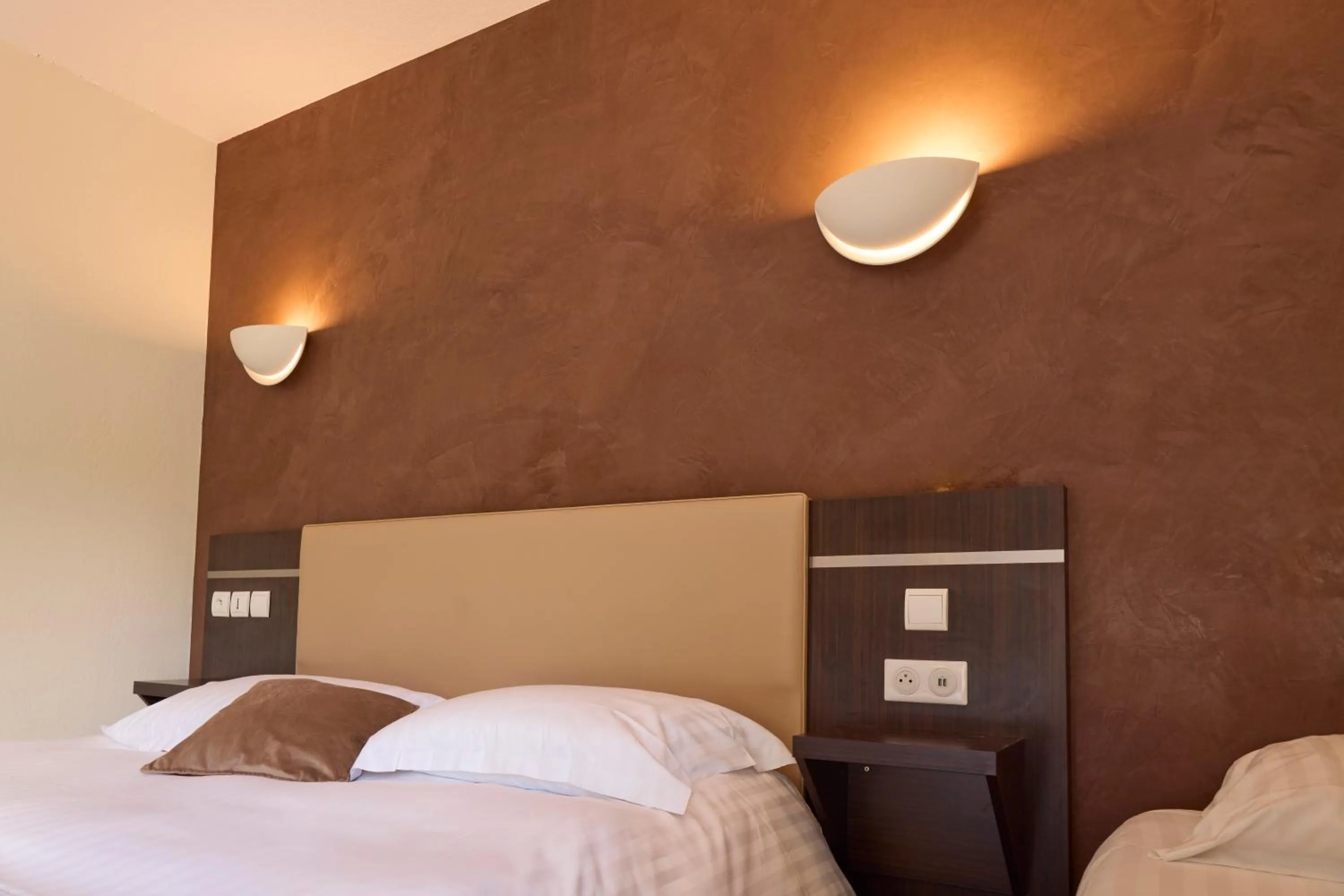 Bedroom, Bed in Hôtel-Restaurant Le Calice Du Gevaudan - A75