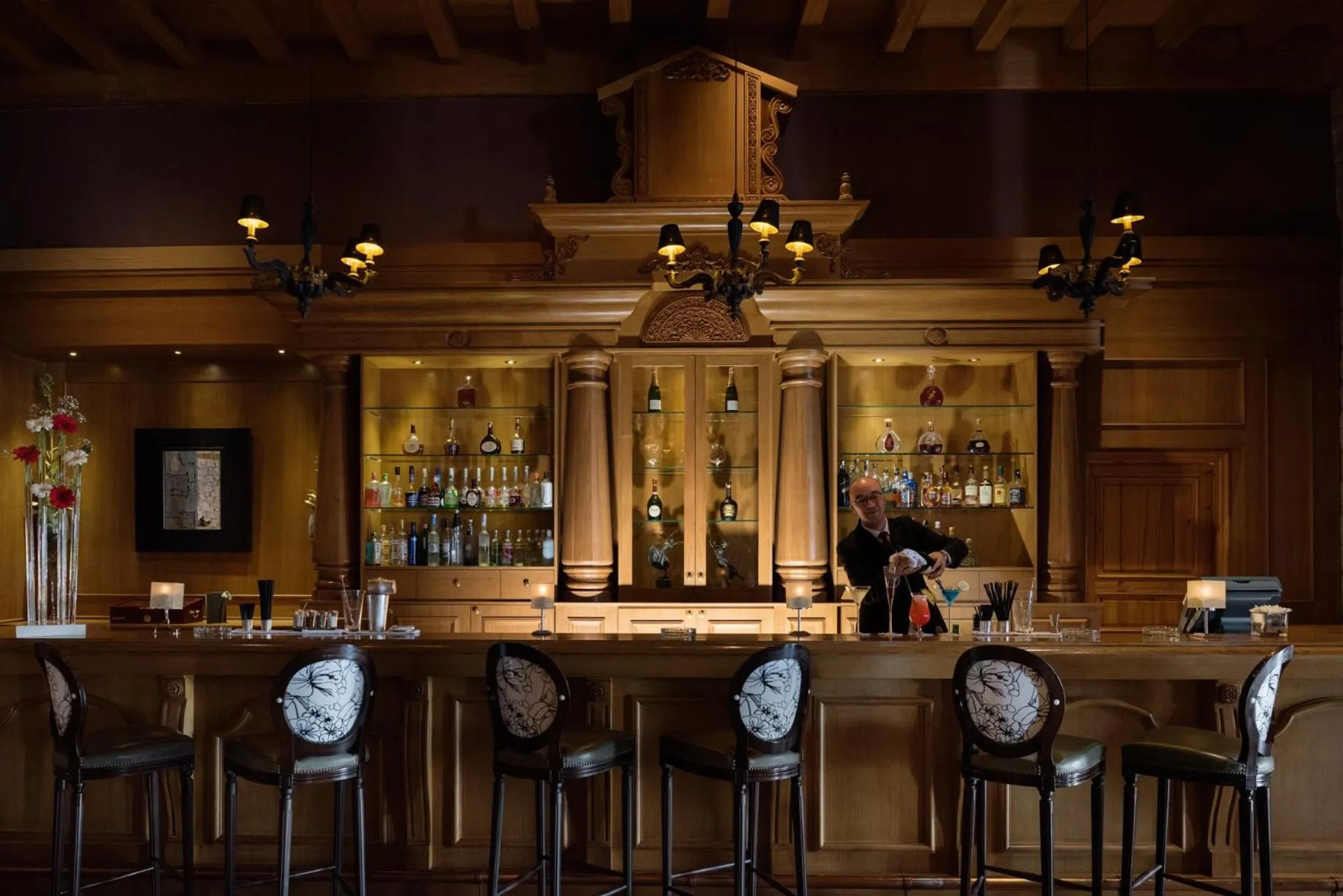 Lounge or bar in Michlifen Resort & Golf