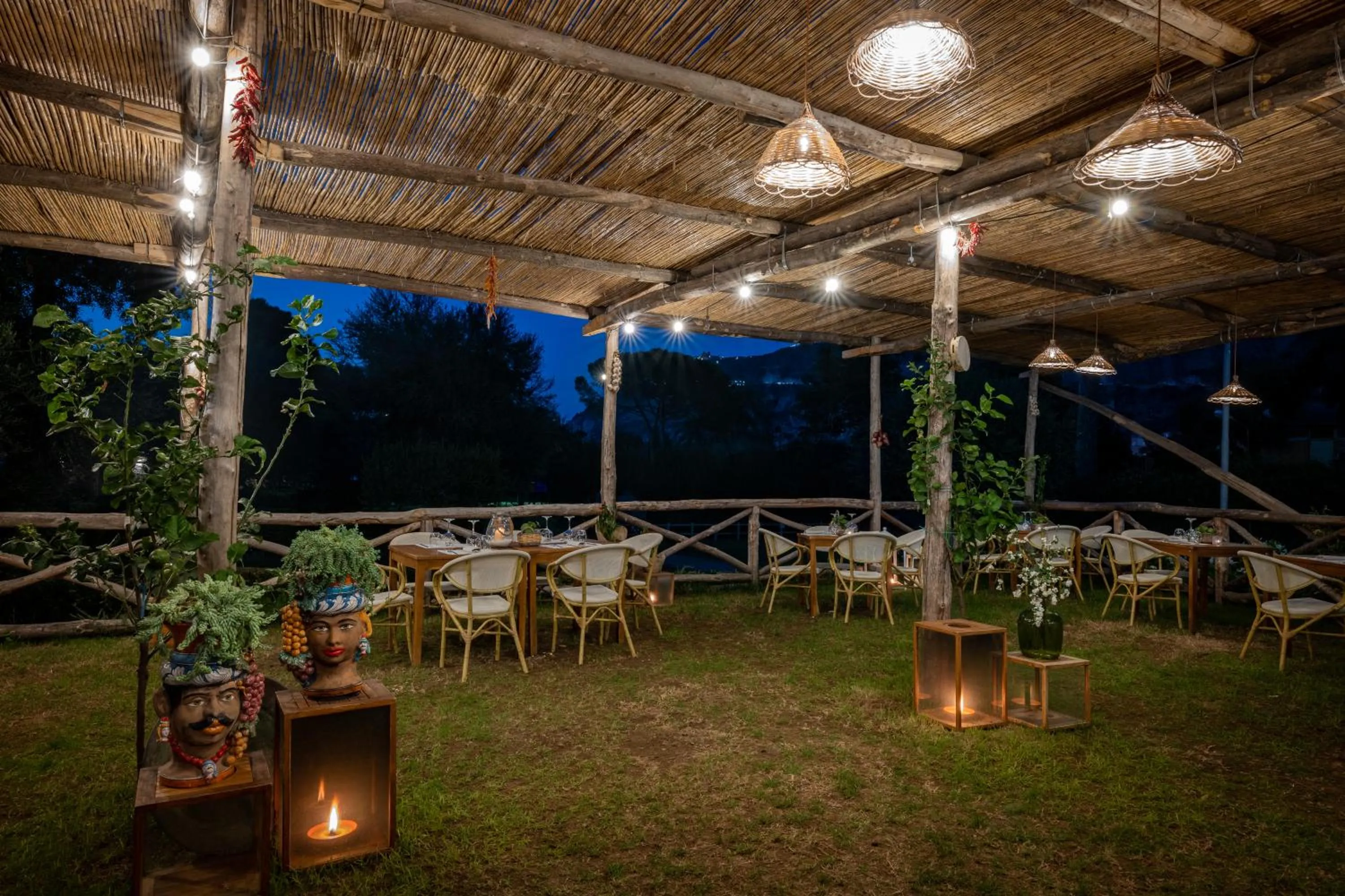 Restaurant/places to eat in Sopramare Resort