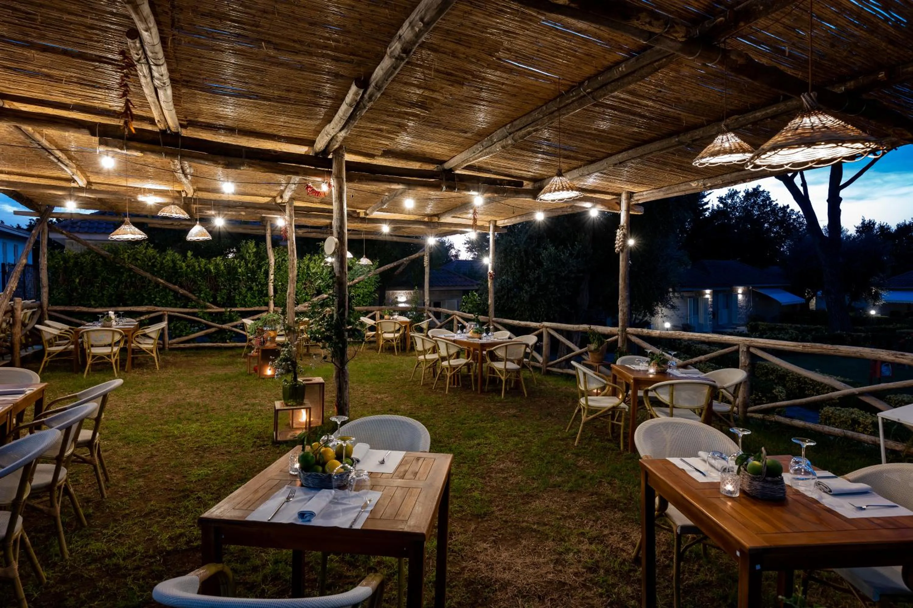 Restaurant/places to eat in Sopramare Resort