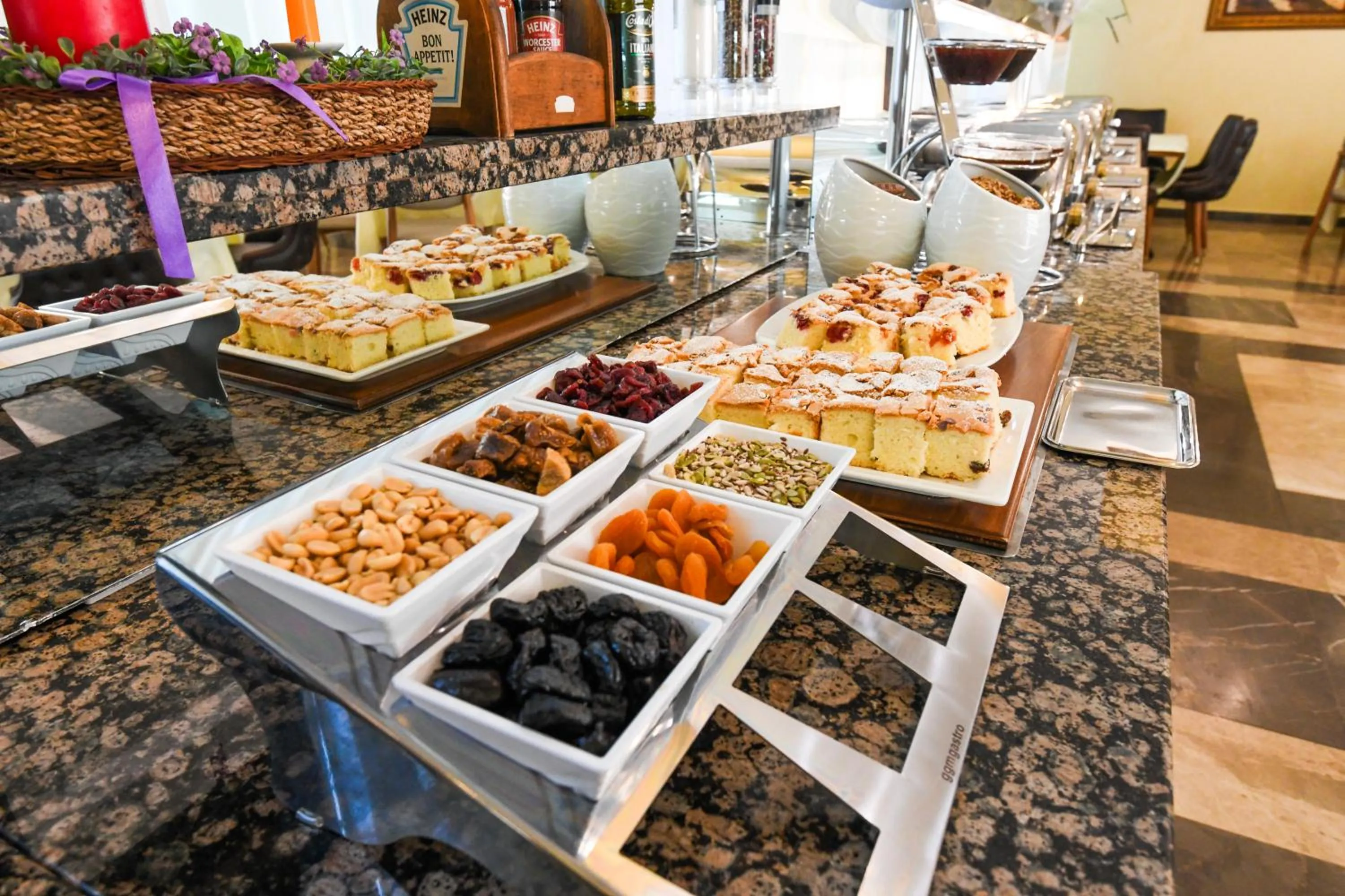 Breakfast in Hotel Saturn