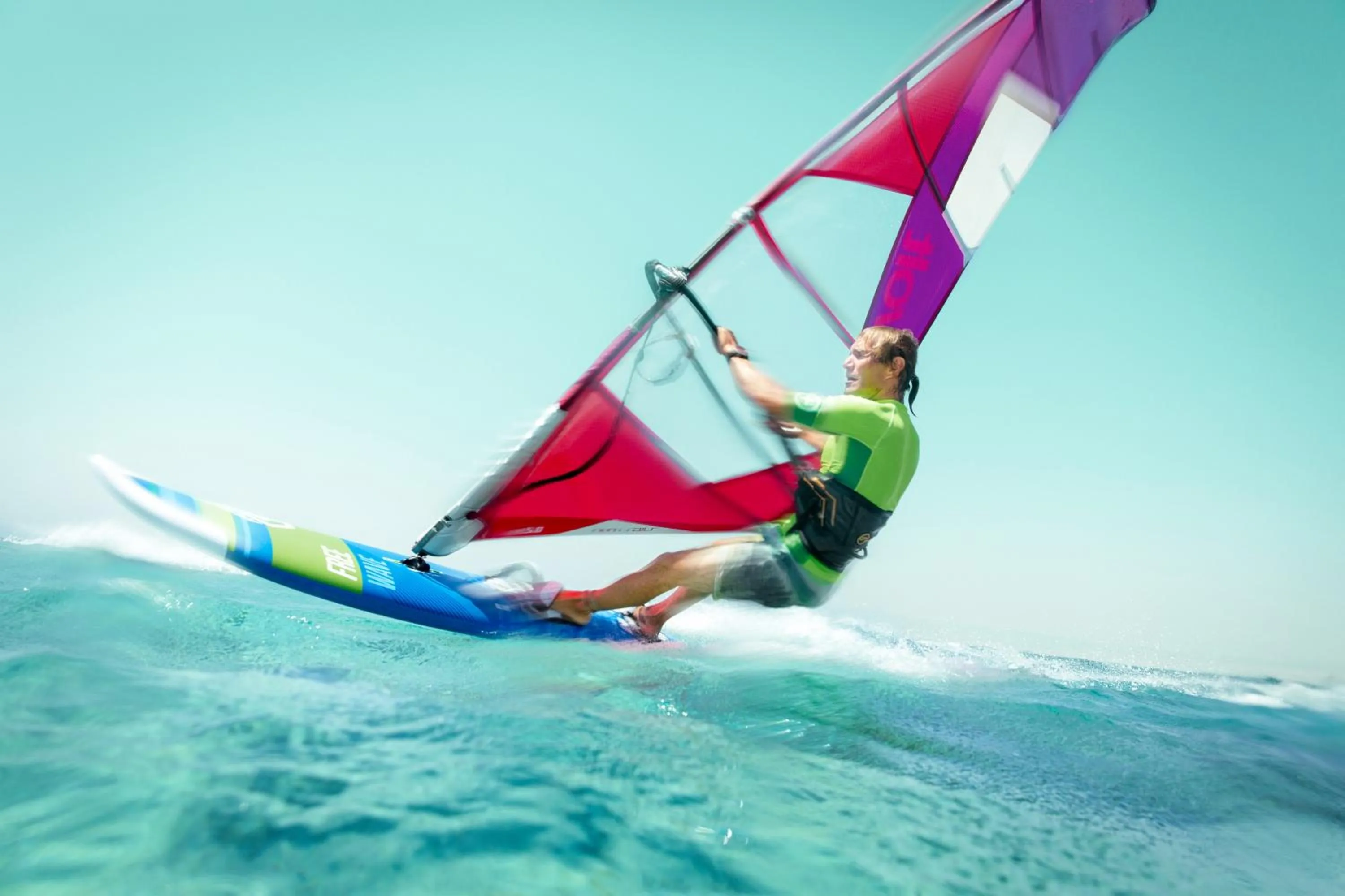 Windsurfing in Robinson Soma Bay