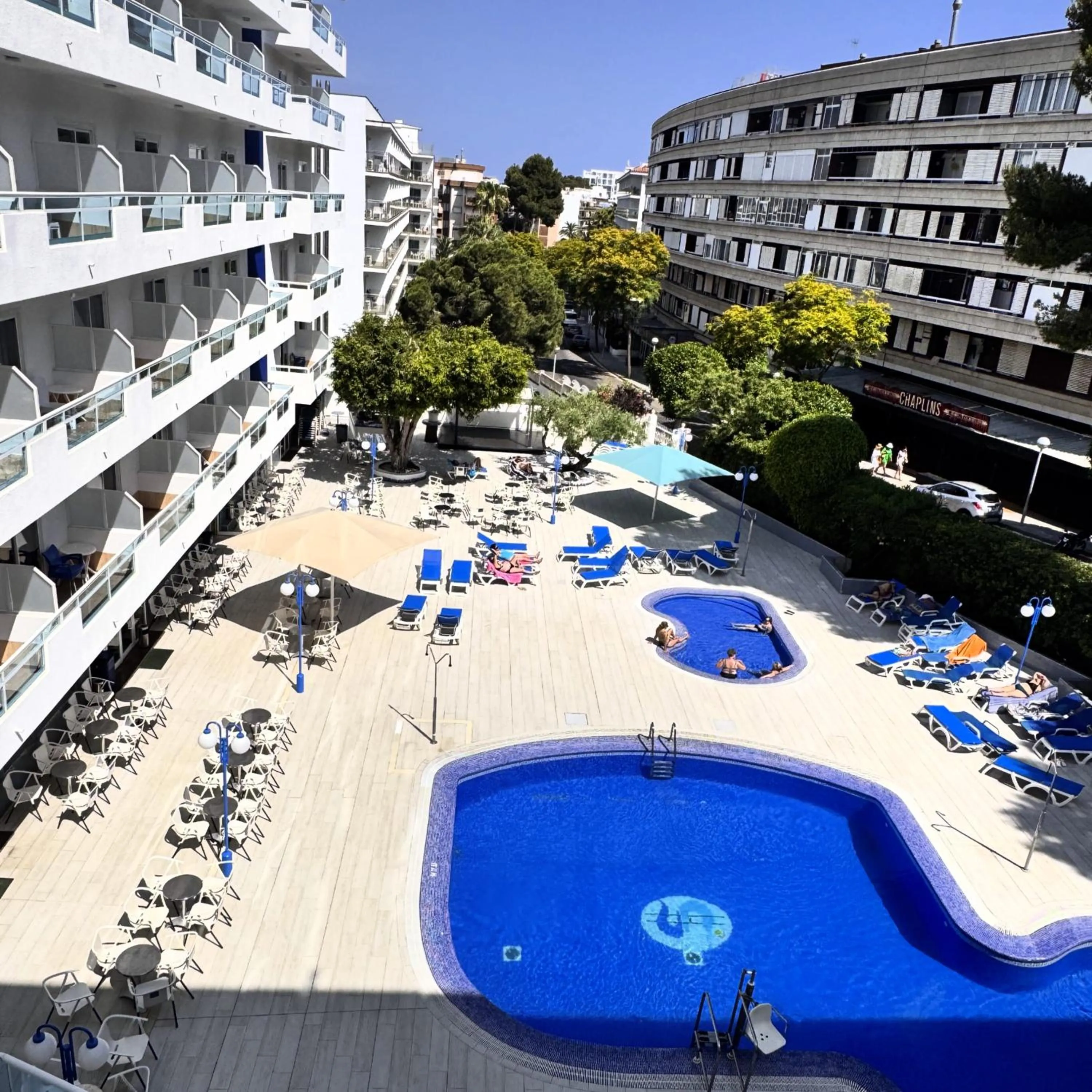 Swimming pool in Santa Monica Playa
