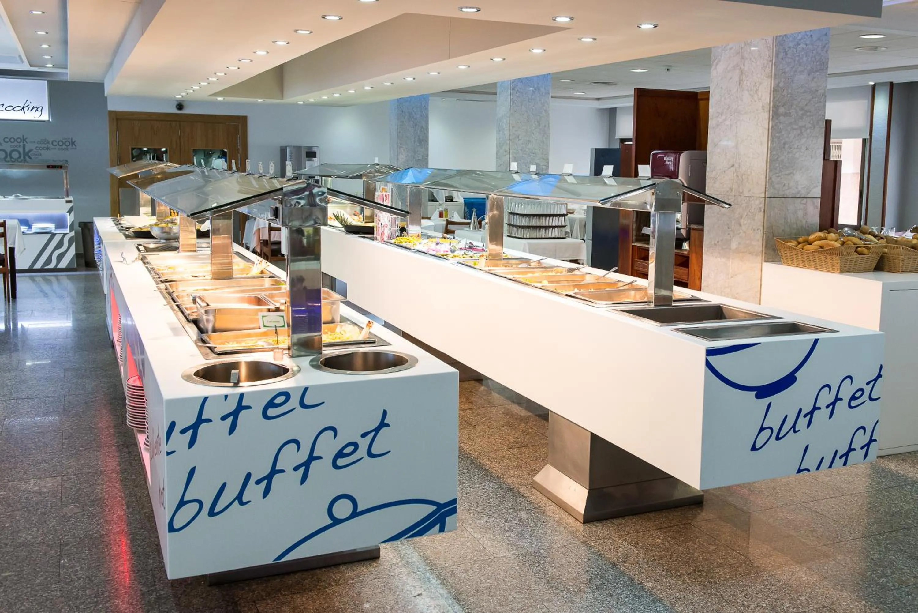 Food in Hotel Melina