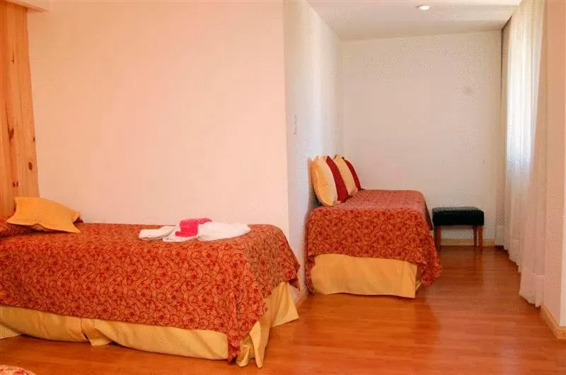 Bed in Ruca Cheli Village Ski Hotel