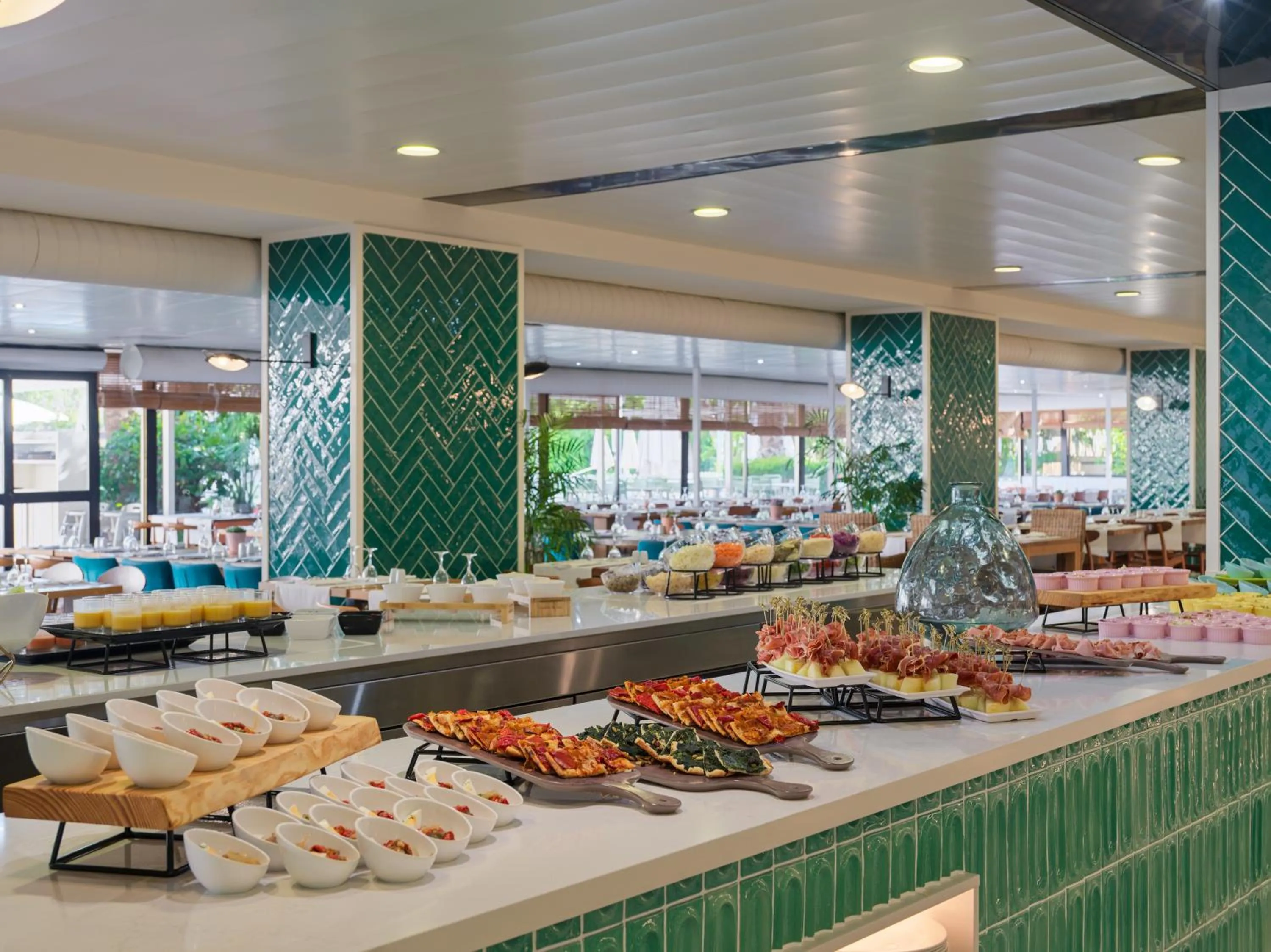 Restaurant/places to eat in H10 Cambrils Playa