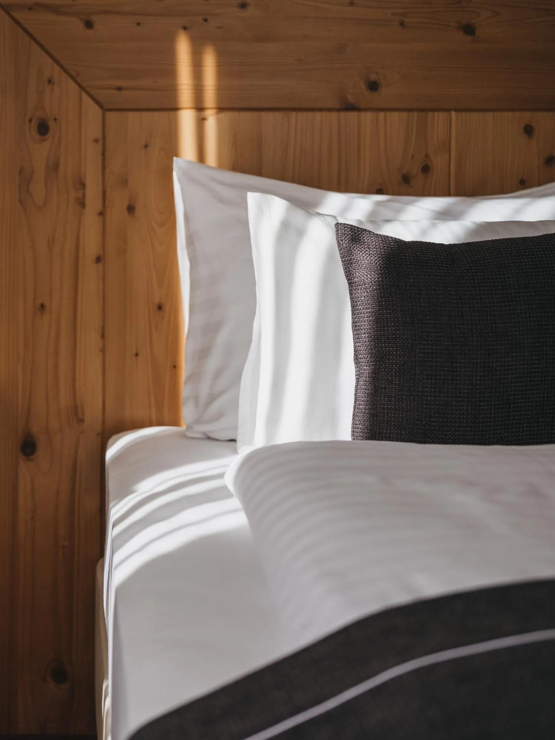 Bedroom in Hotel Vier Jahreszeiten by VAYA