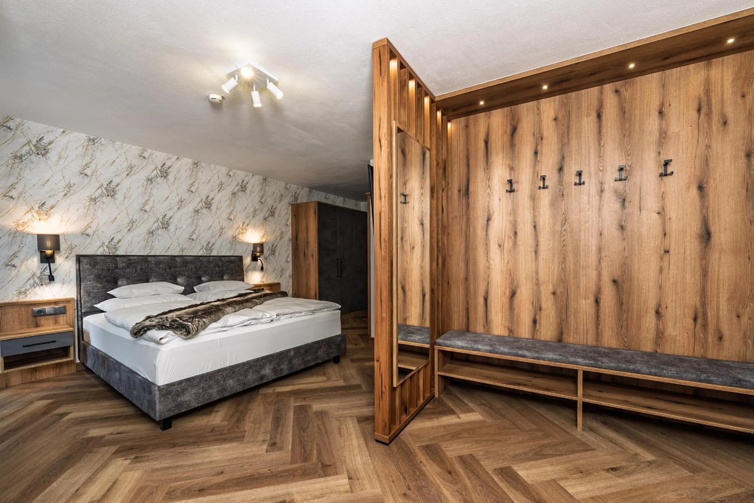 Bed in Hotel Vier Jahreszeiten