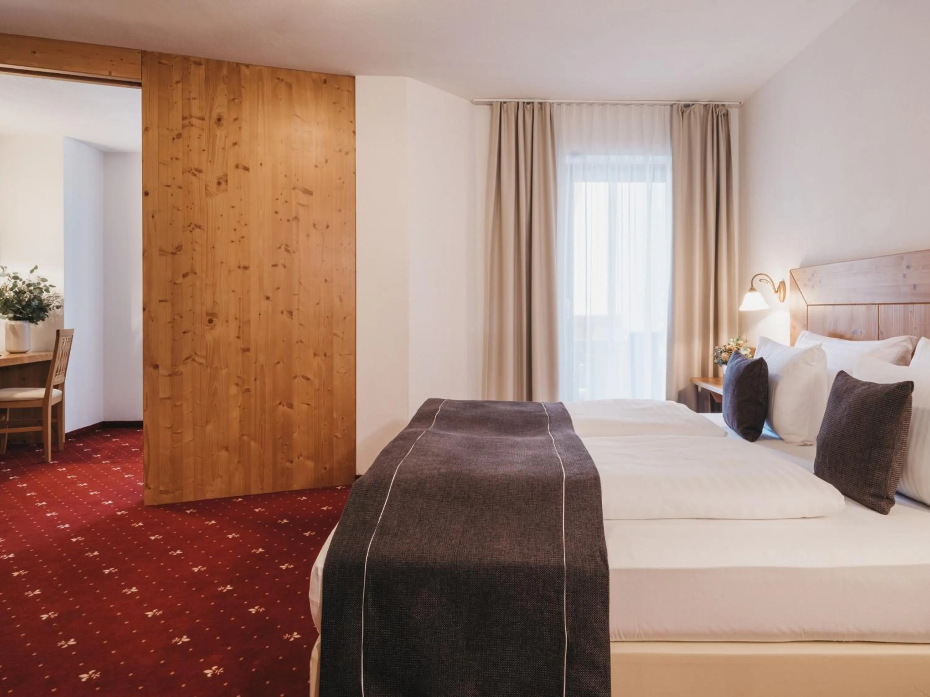 Bedroom in Hotel Vier Jahreszeiten by VAYA