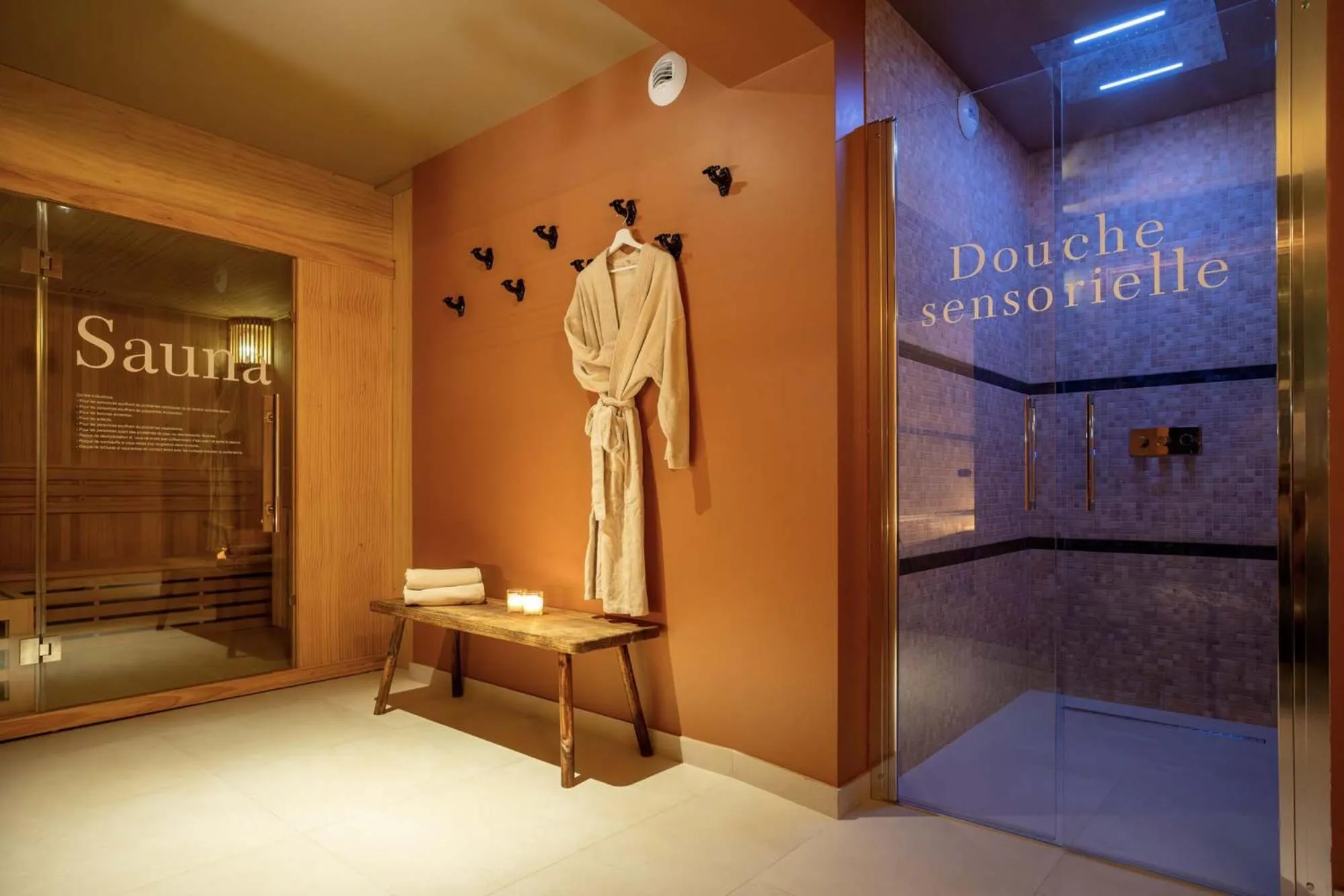 Spa and wellness centre/facilities in Les Demeures de Varennes, BW Signature Collection