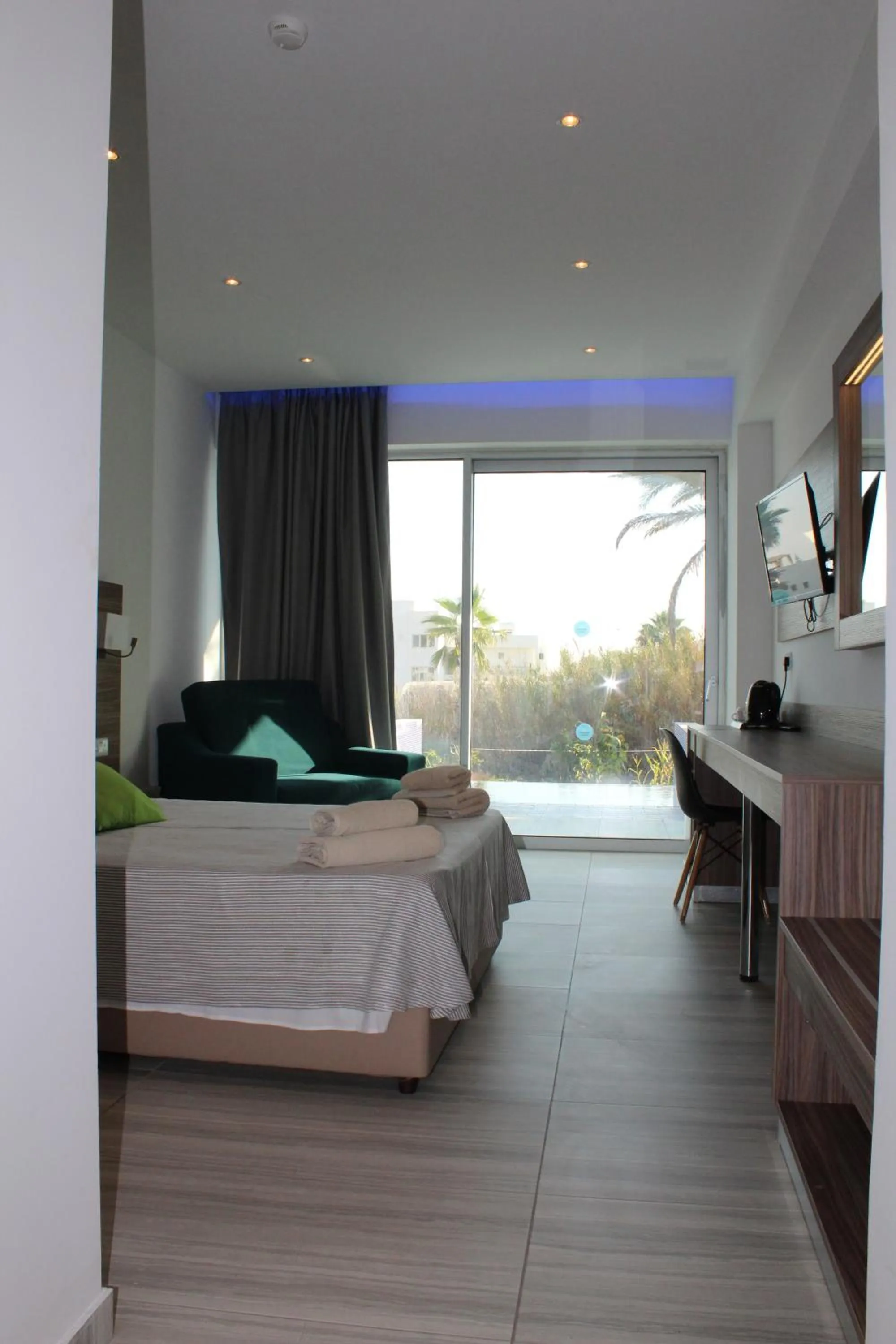 Photo of the whole room, Bed in Fedrania Gardens Hotel