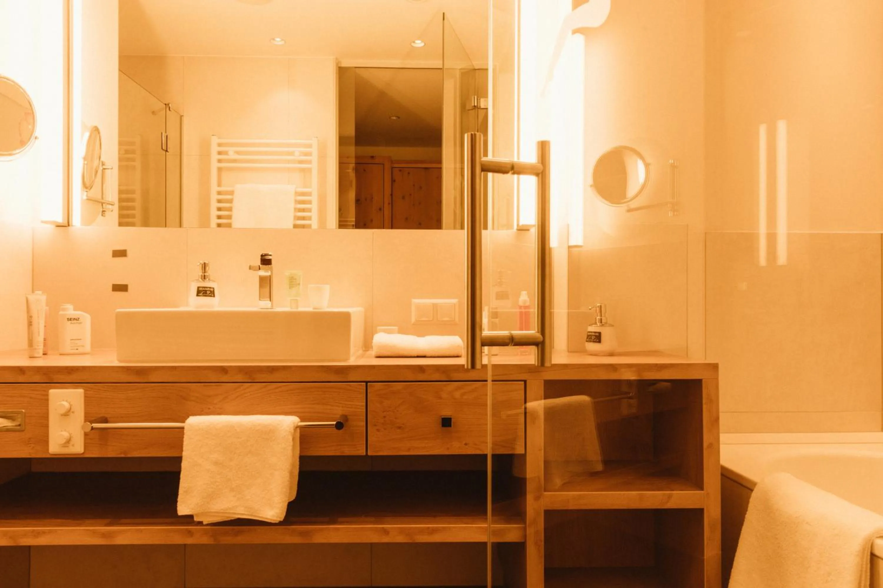 Bathroom in Gartenhotel Linde 4 Sterne Superior