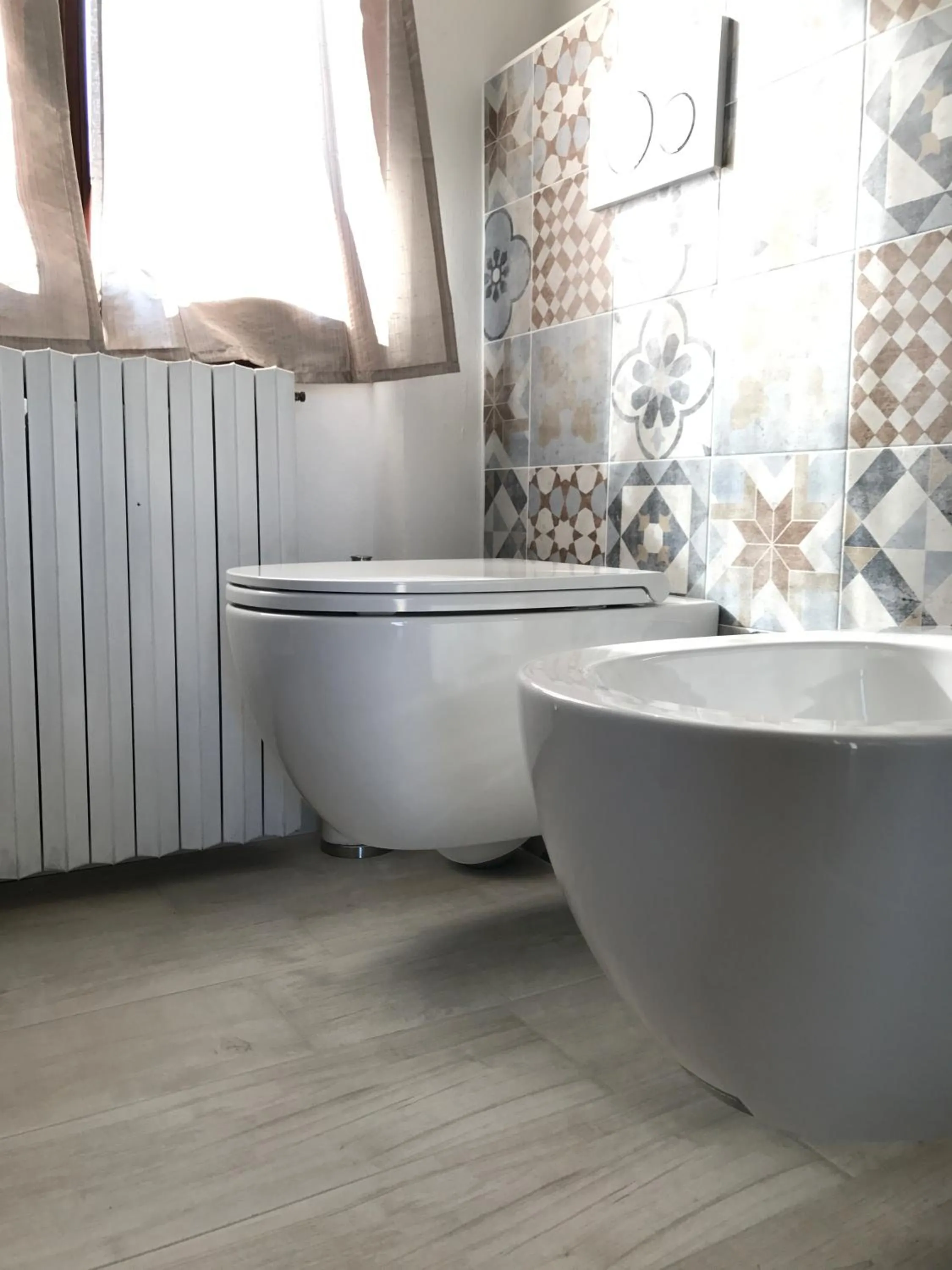 Toilet in Dolce Lago B&B