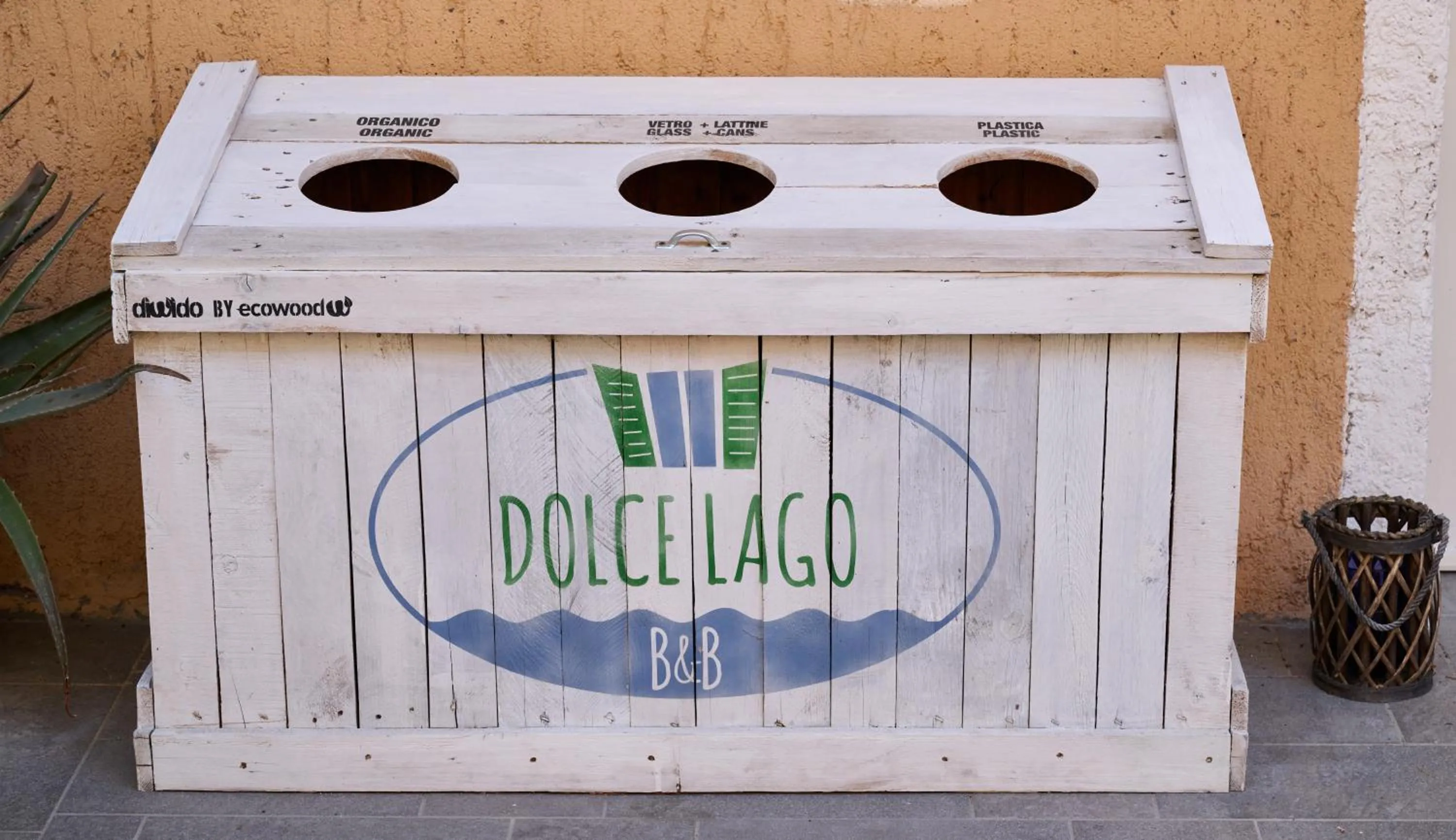 Property logo or sign in Dolce Lago B&B