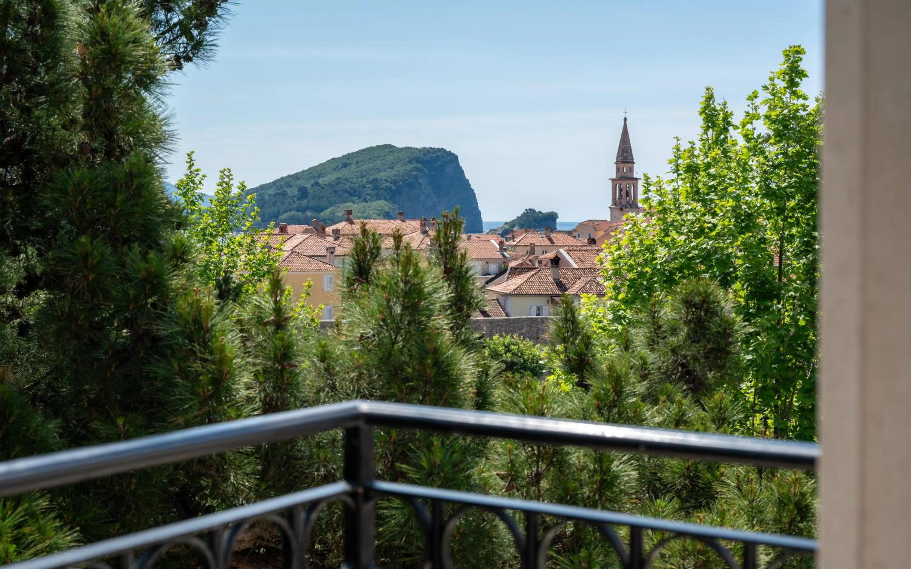 Nearby landmark in Hotel Majestic