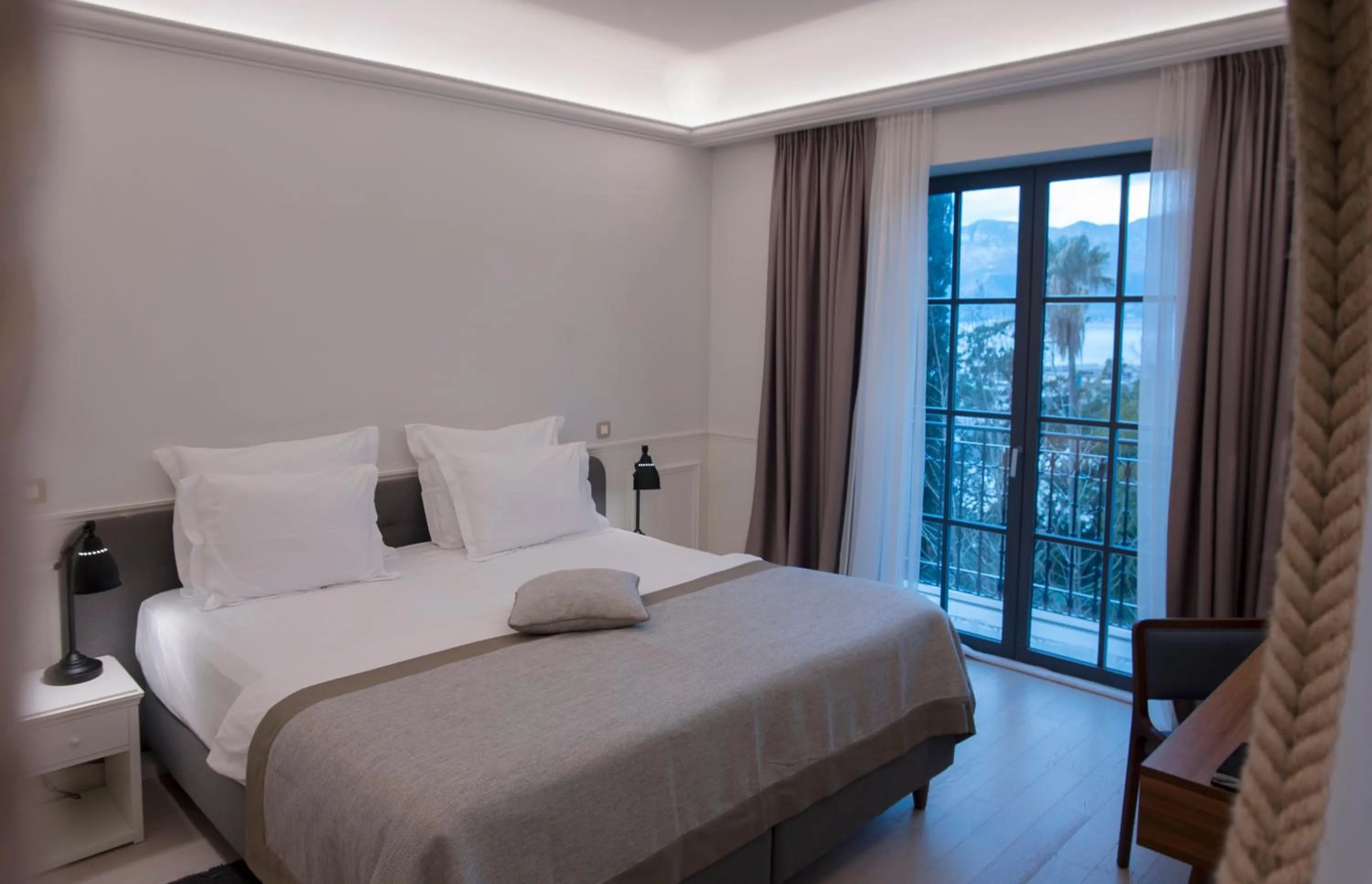 Bedroom, Bed in Hotel Majestic