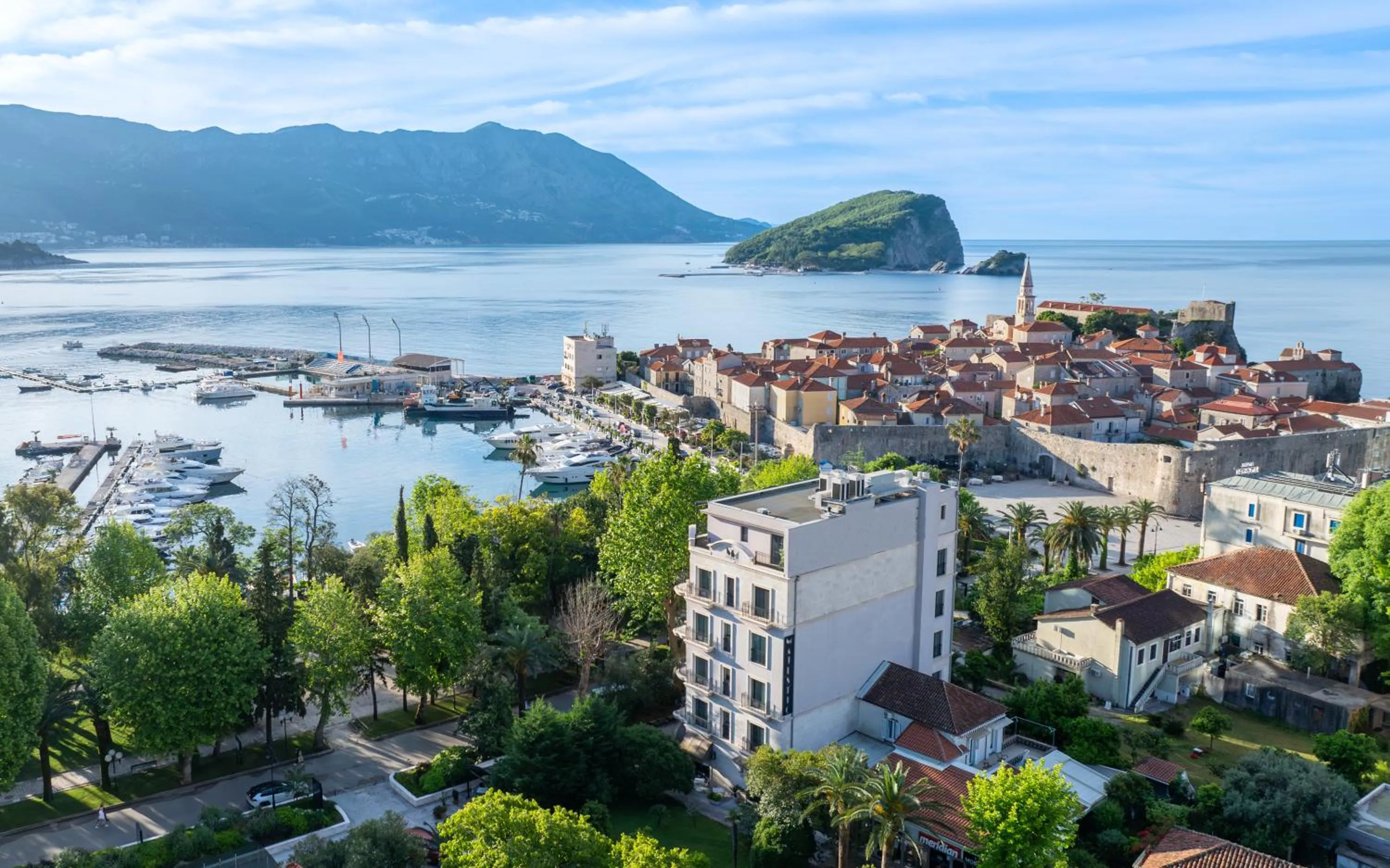 Property building in Hotel Majestic