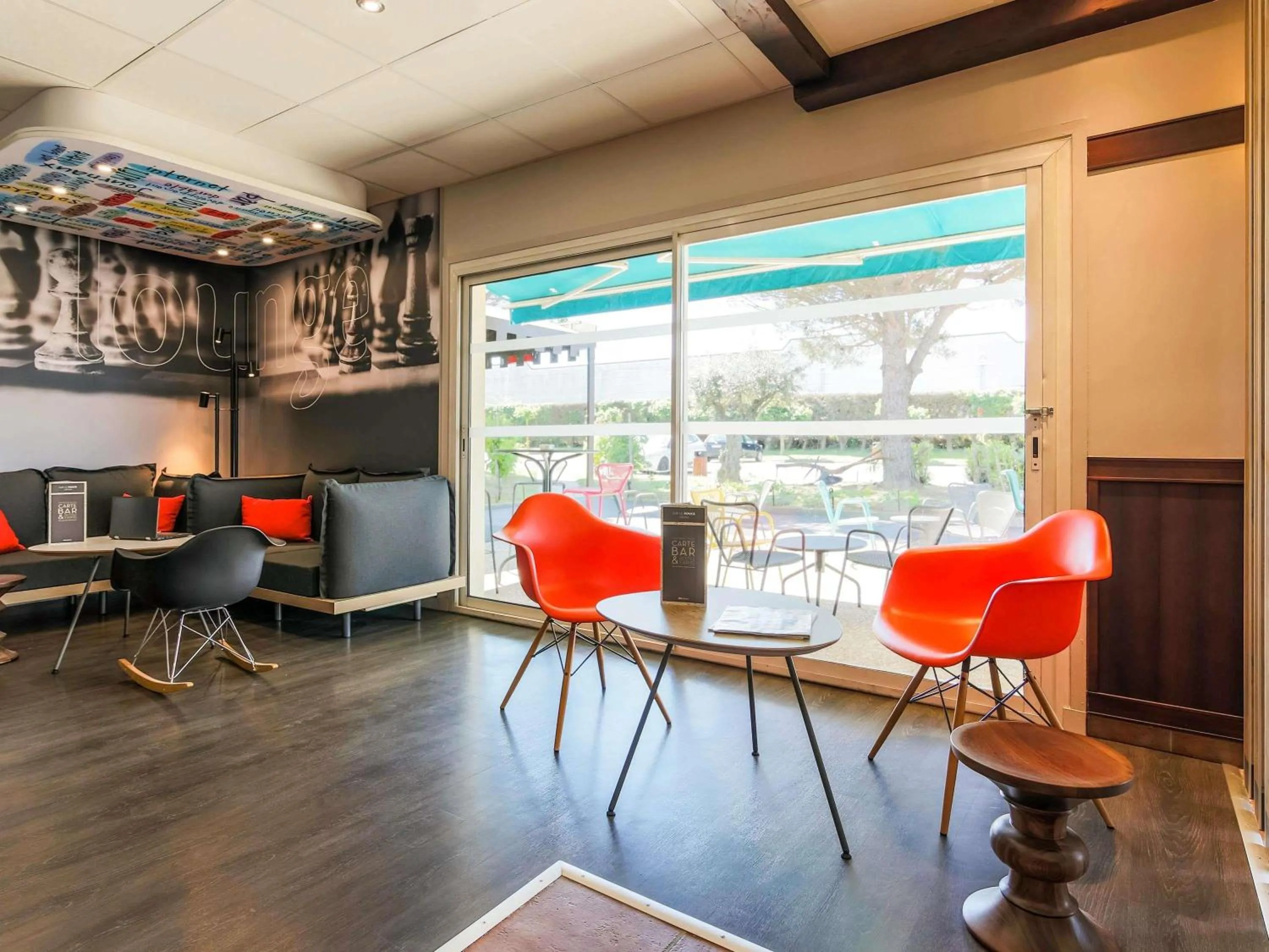 Property building in ibis Carcassonne Est la Cité