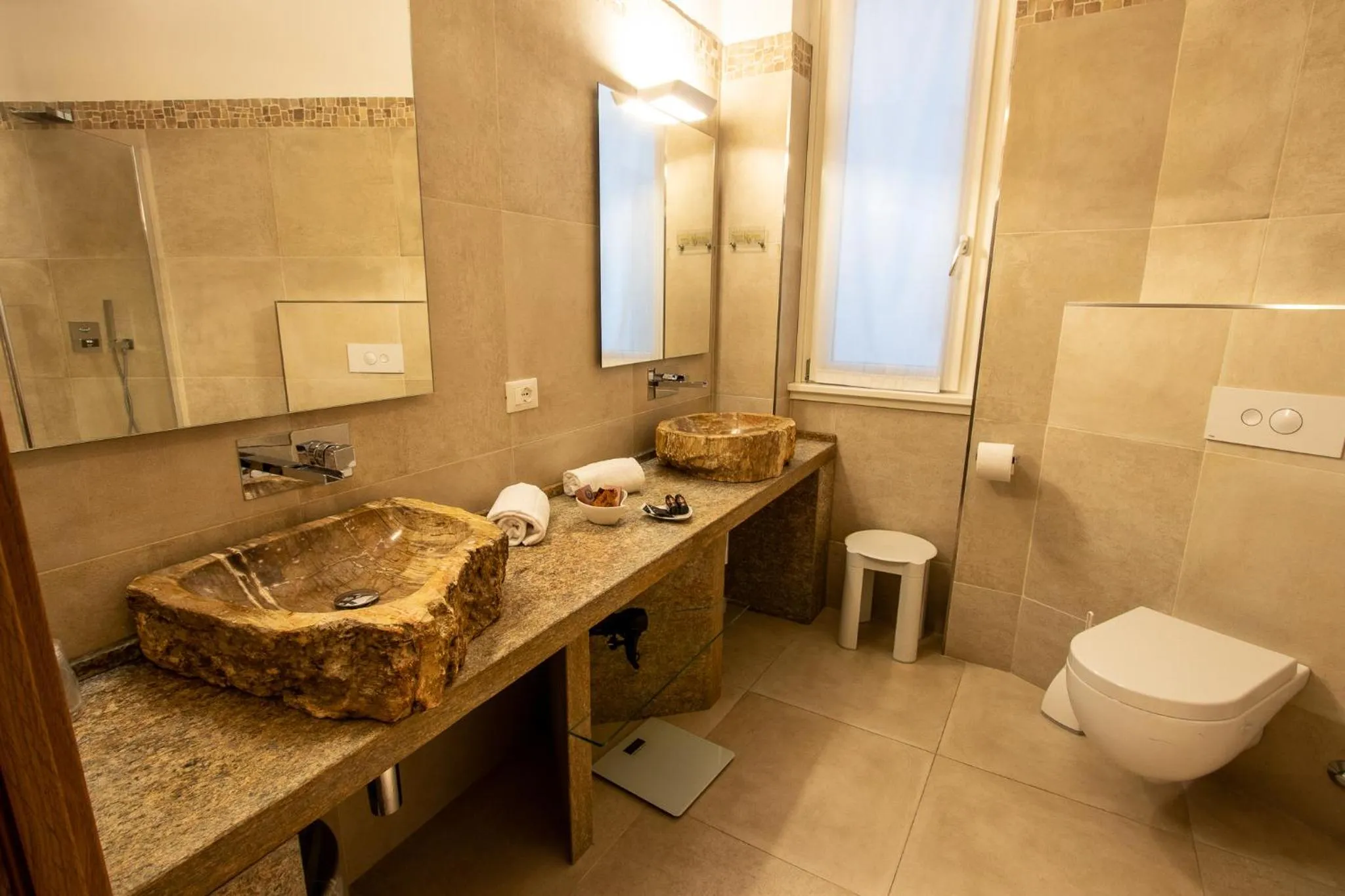 Bathroom in Hotel Corona