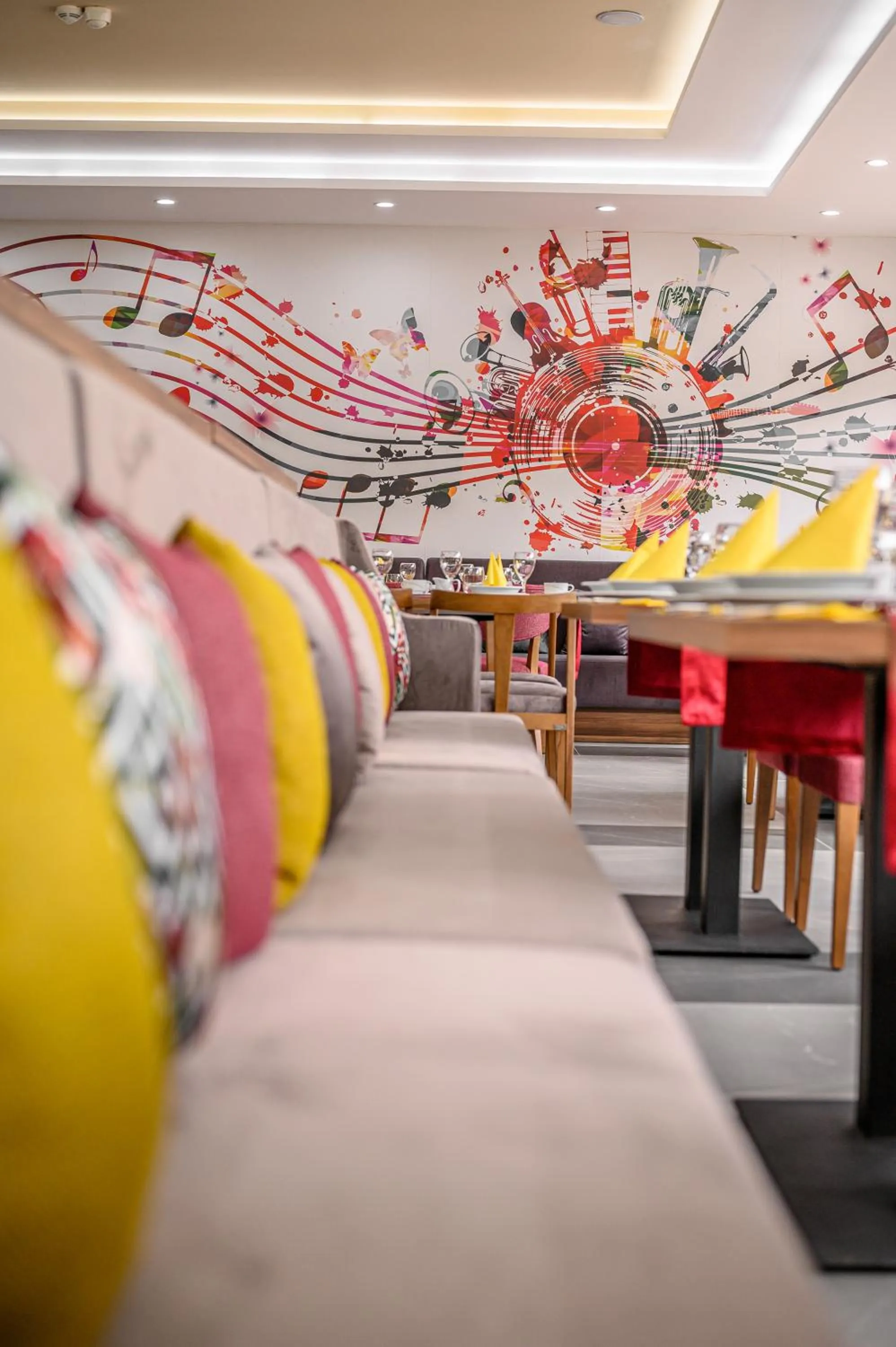 Restaurant/places to eat in Hotel Schwarzbachtal Hideaway