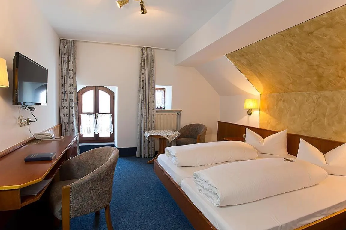 Photo of the whole room, Bed in Hotel am Markt