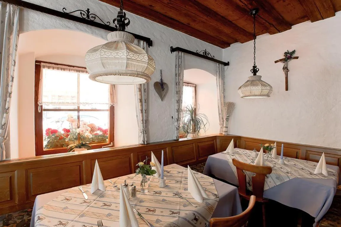 Restaurant/places to eat in Hotel am Markt