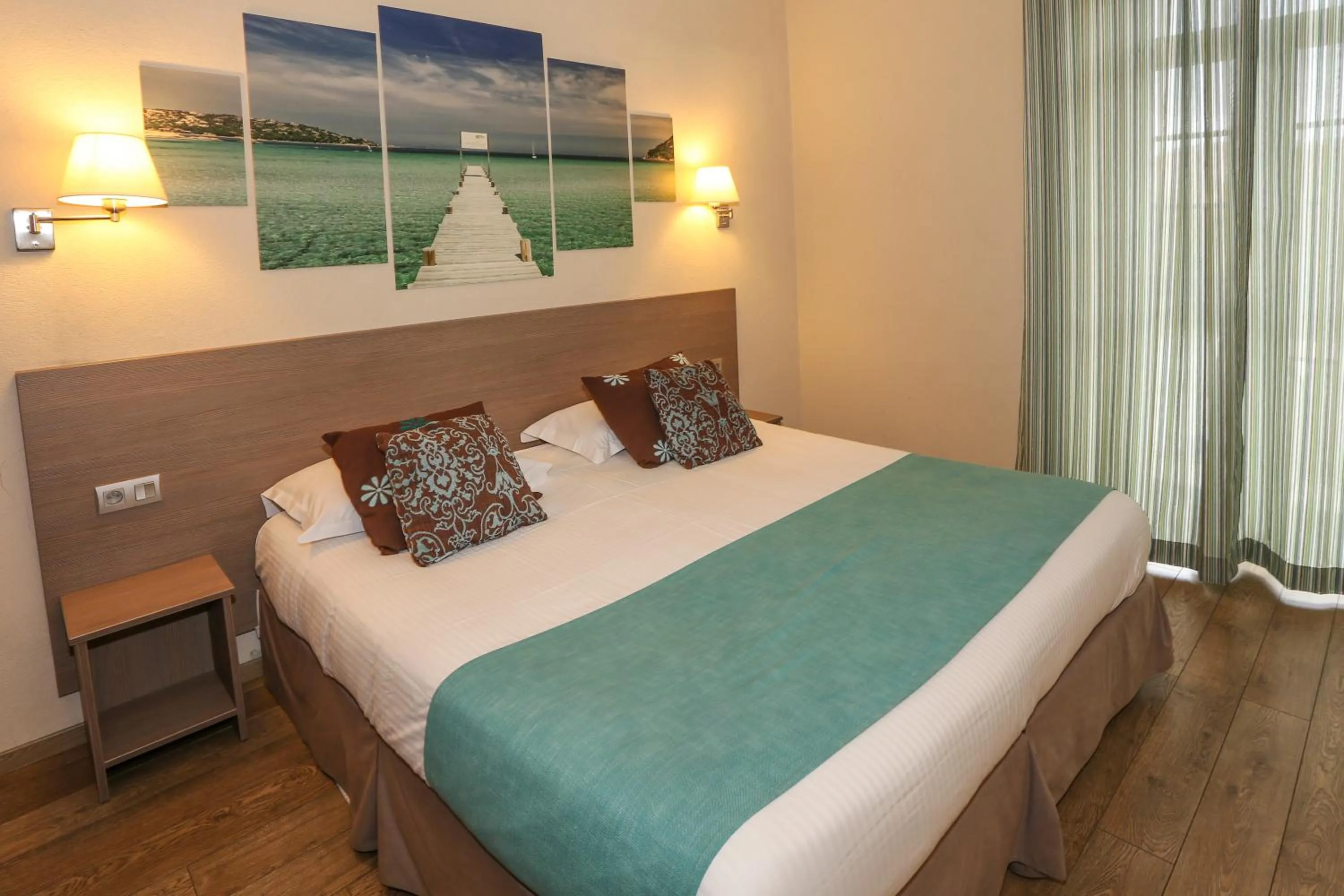 Bed in Hôtel Duc De Padoue