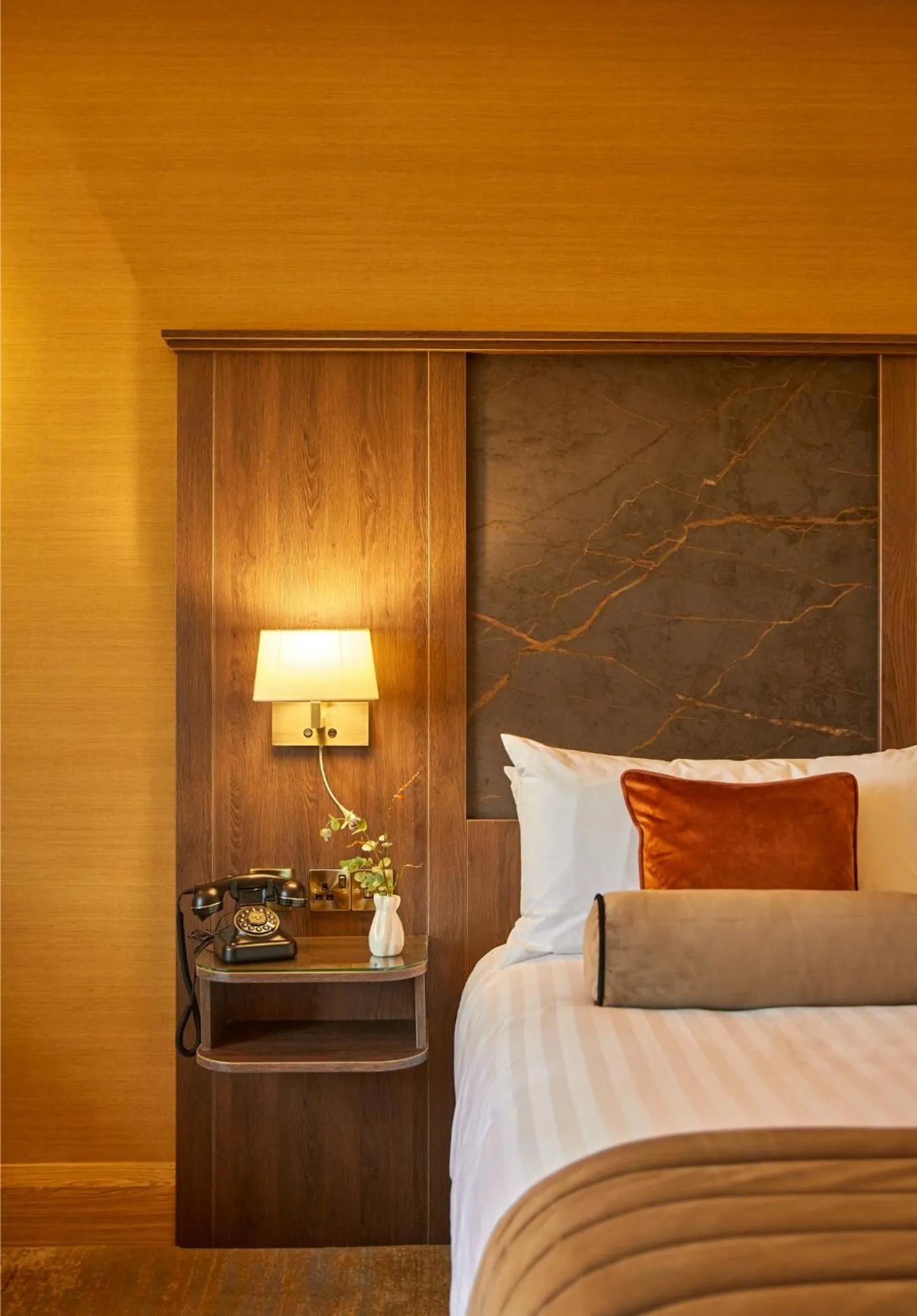 Bed in County Arms Birr