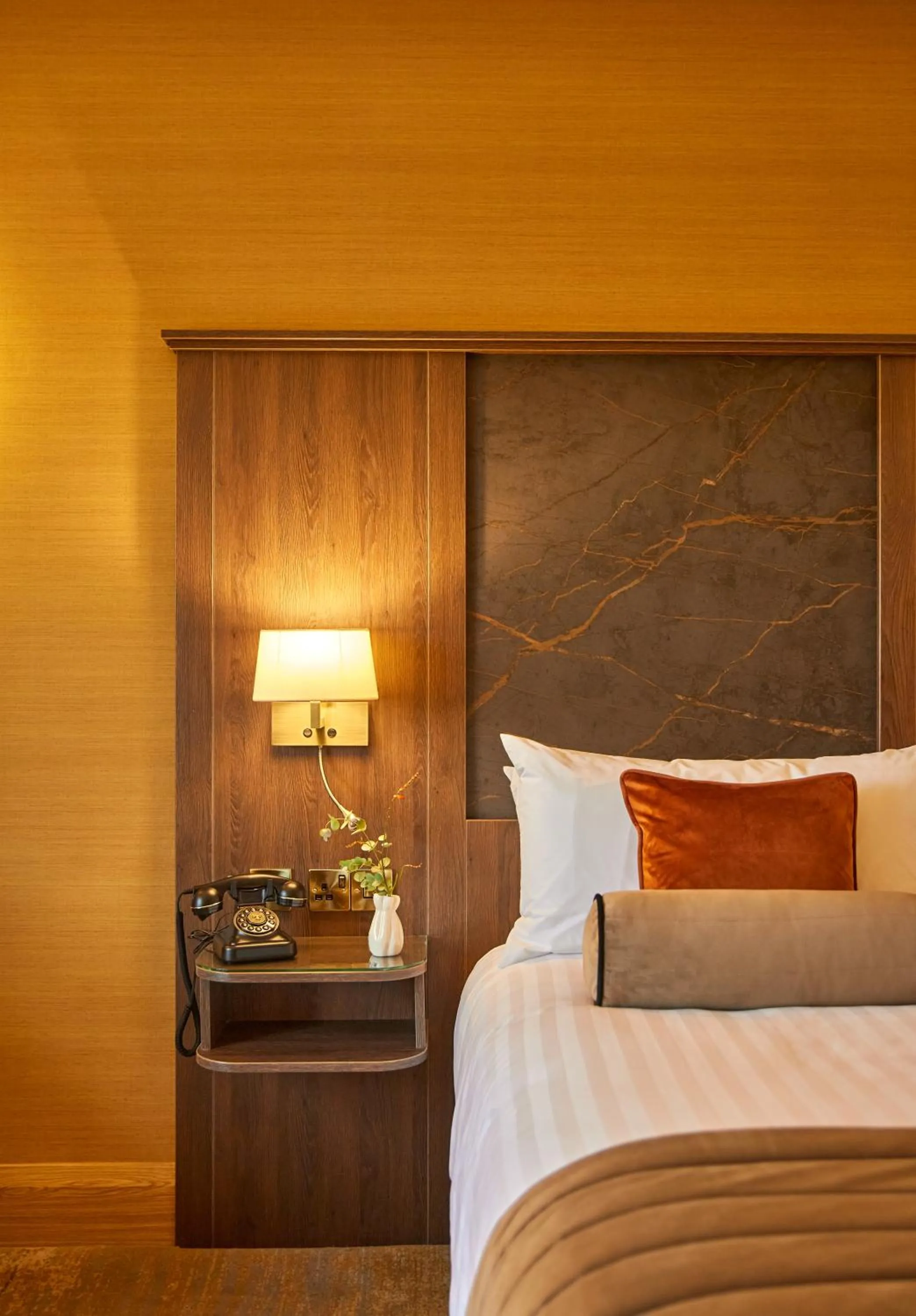 Bed in County Arms Birr