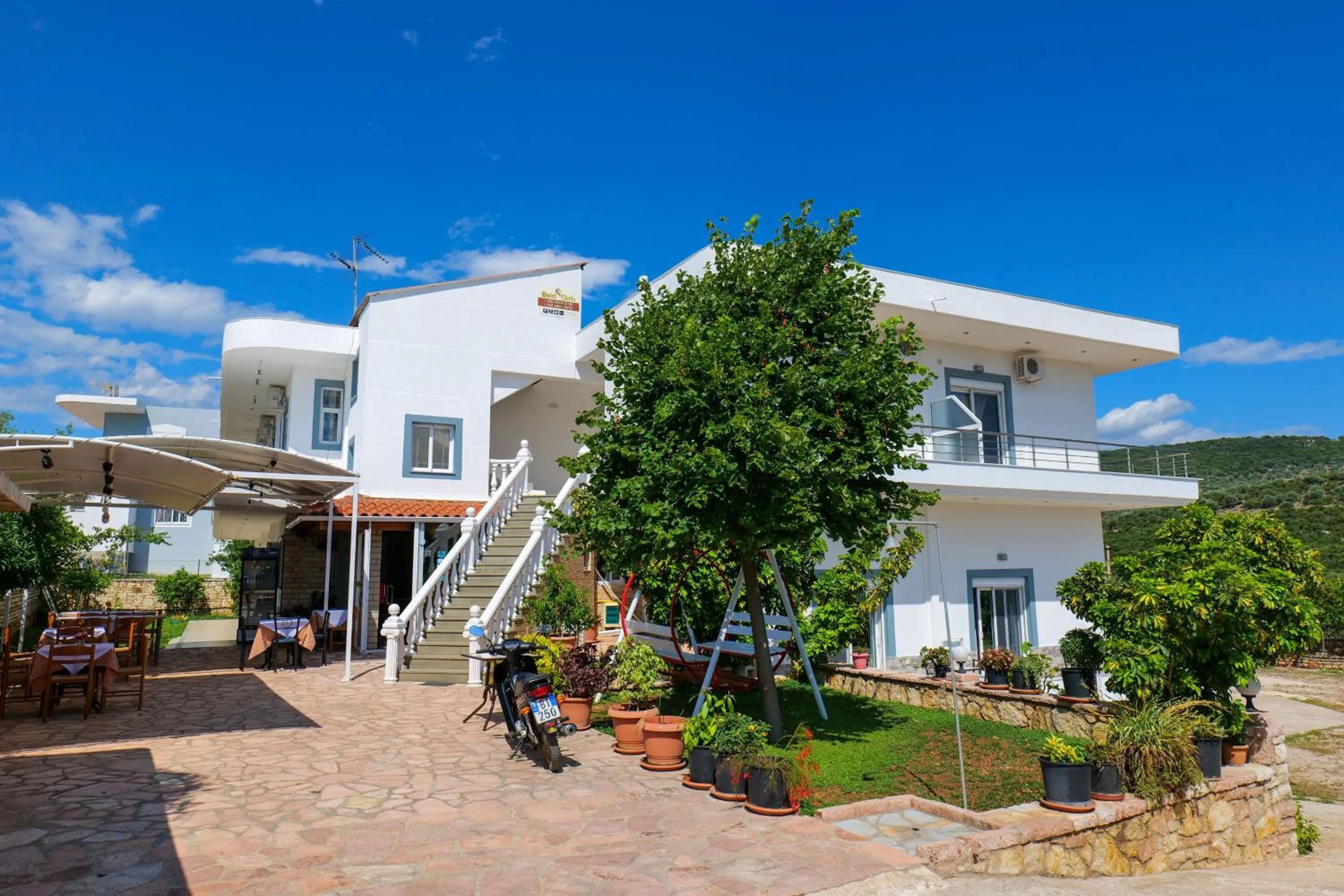 Property building in Hotel Chris