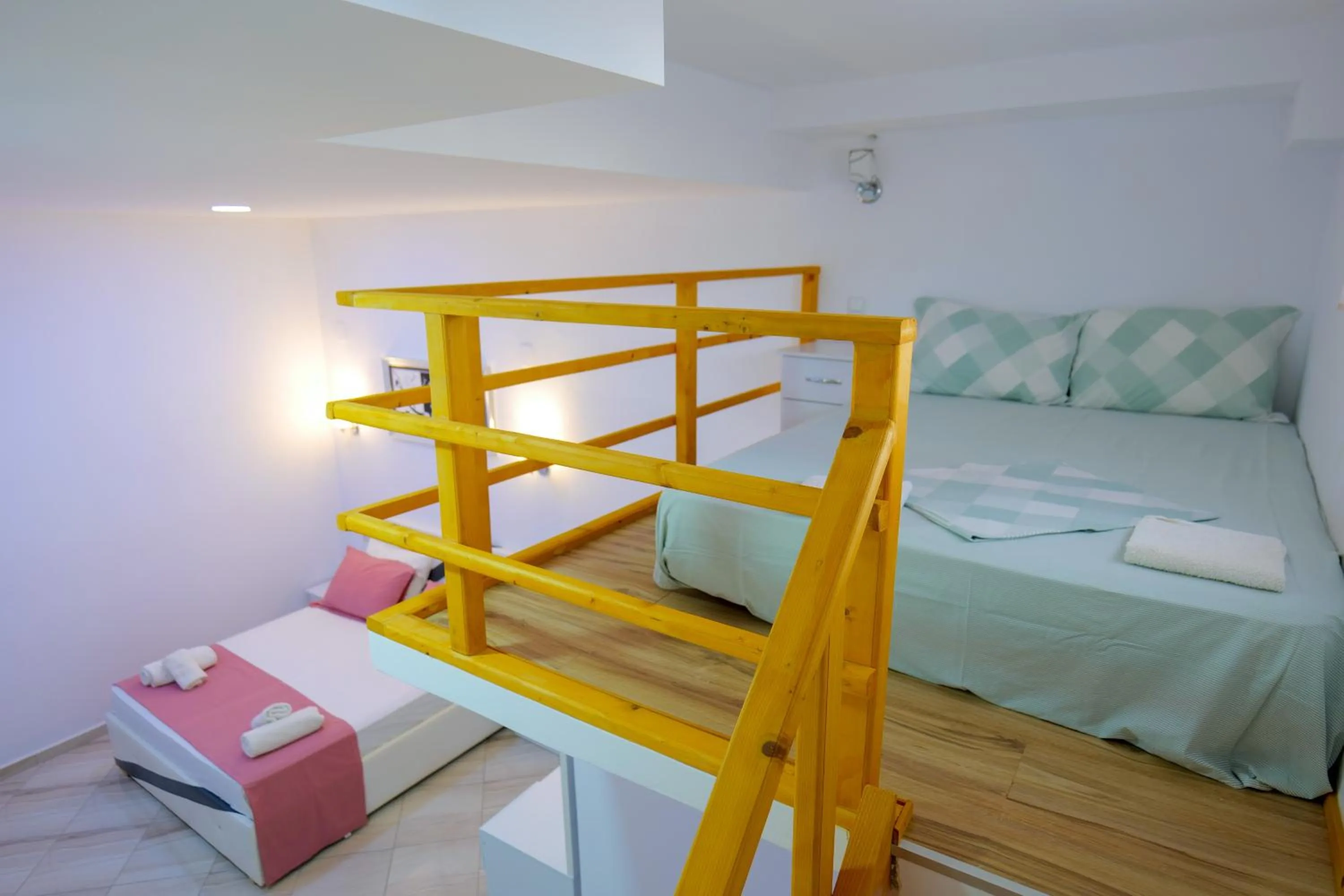 Bedroom, Bed in Hotel Chris