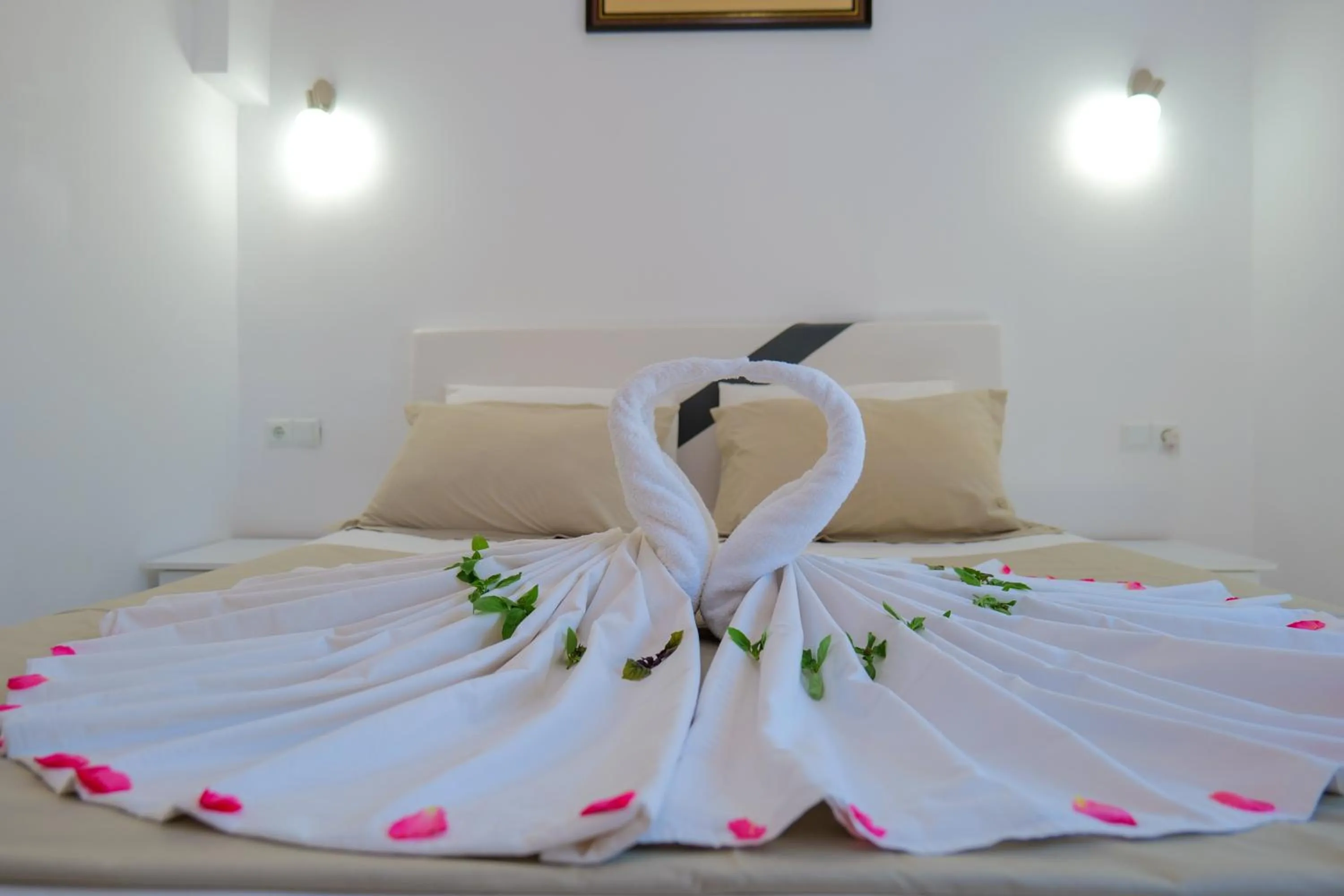 Bedroom, Bed in Hotel Chris