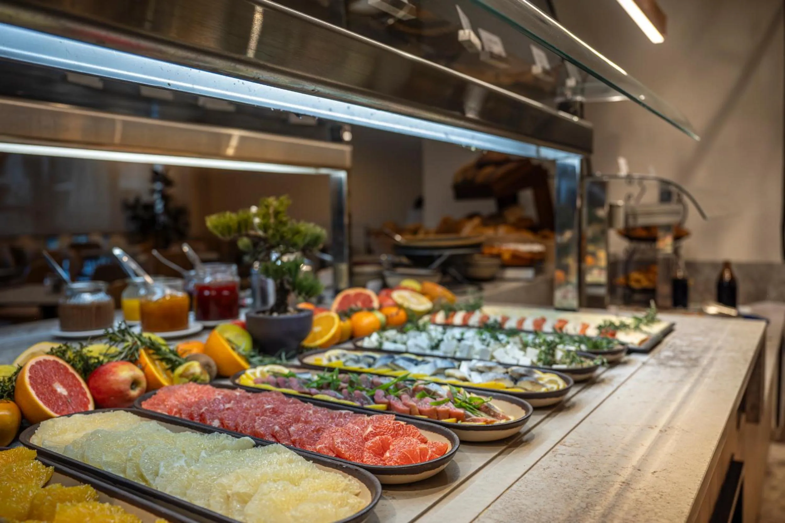 Restaurant/places to eat in Neve Eilat Hotel By Atlas Hotels