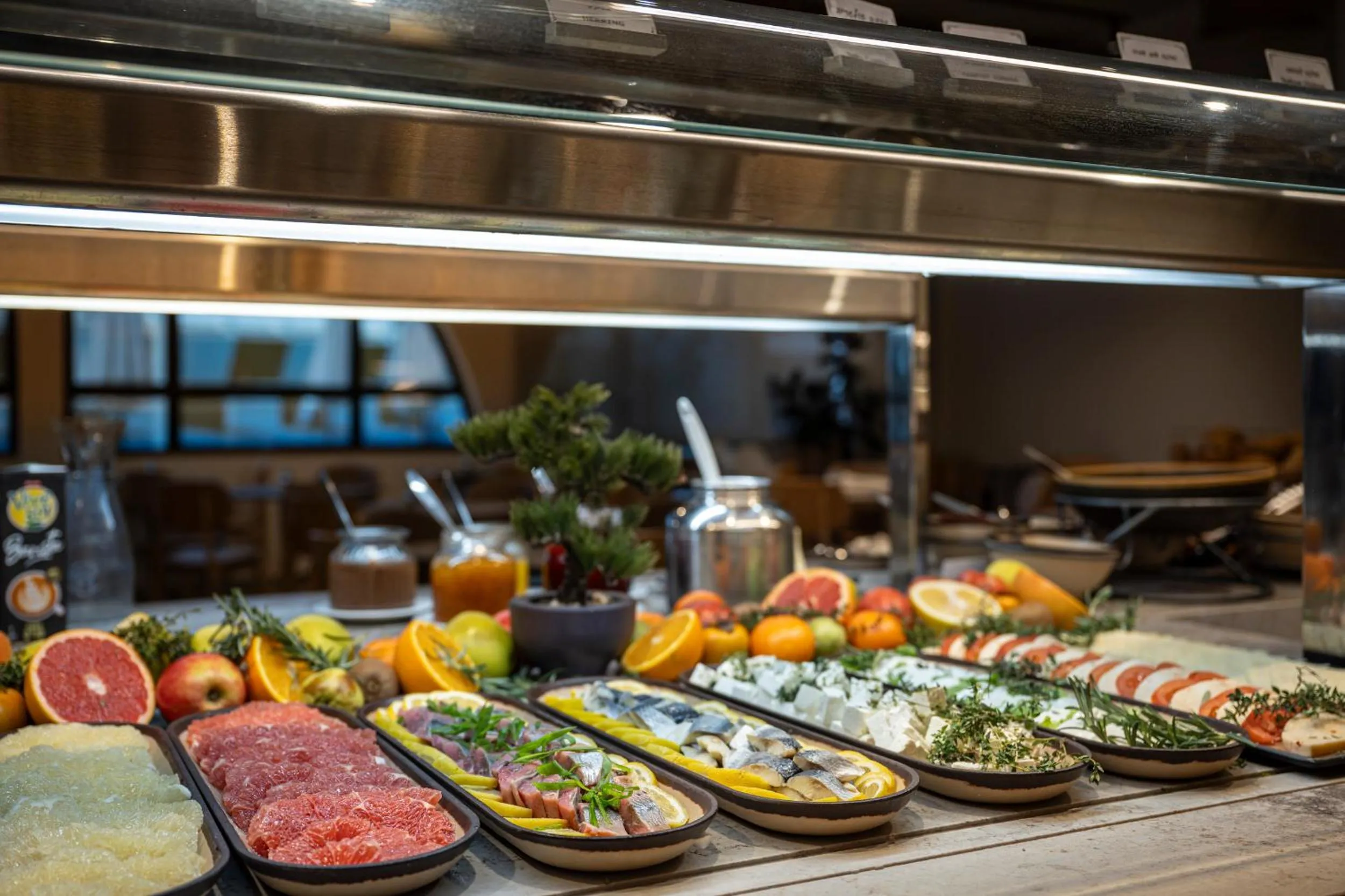 Restaurant/places to eat in Neve Eilat Hotel By Atlas Hotels