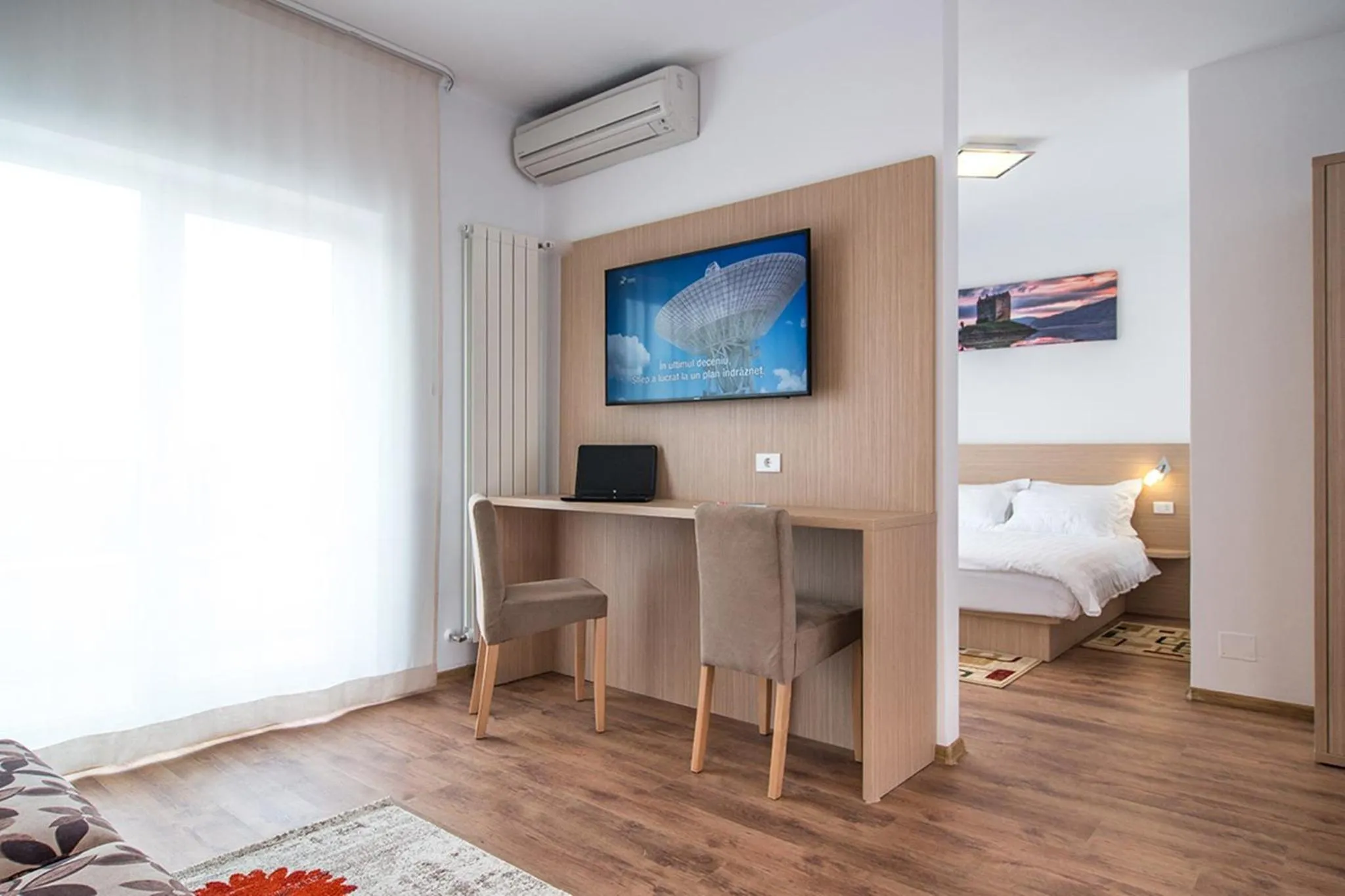 Spring, Bed in Residence iL Lago