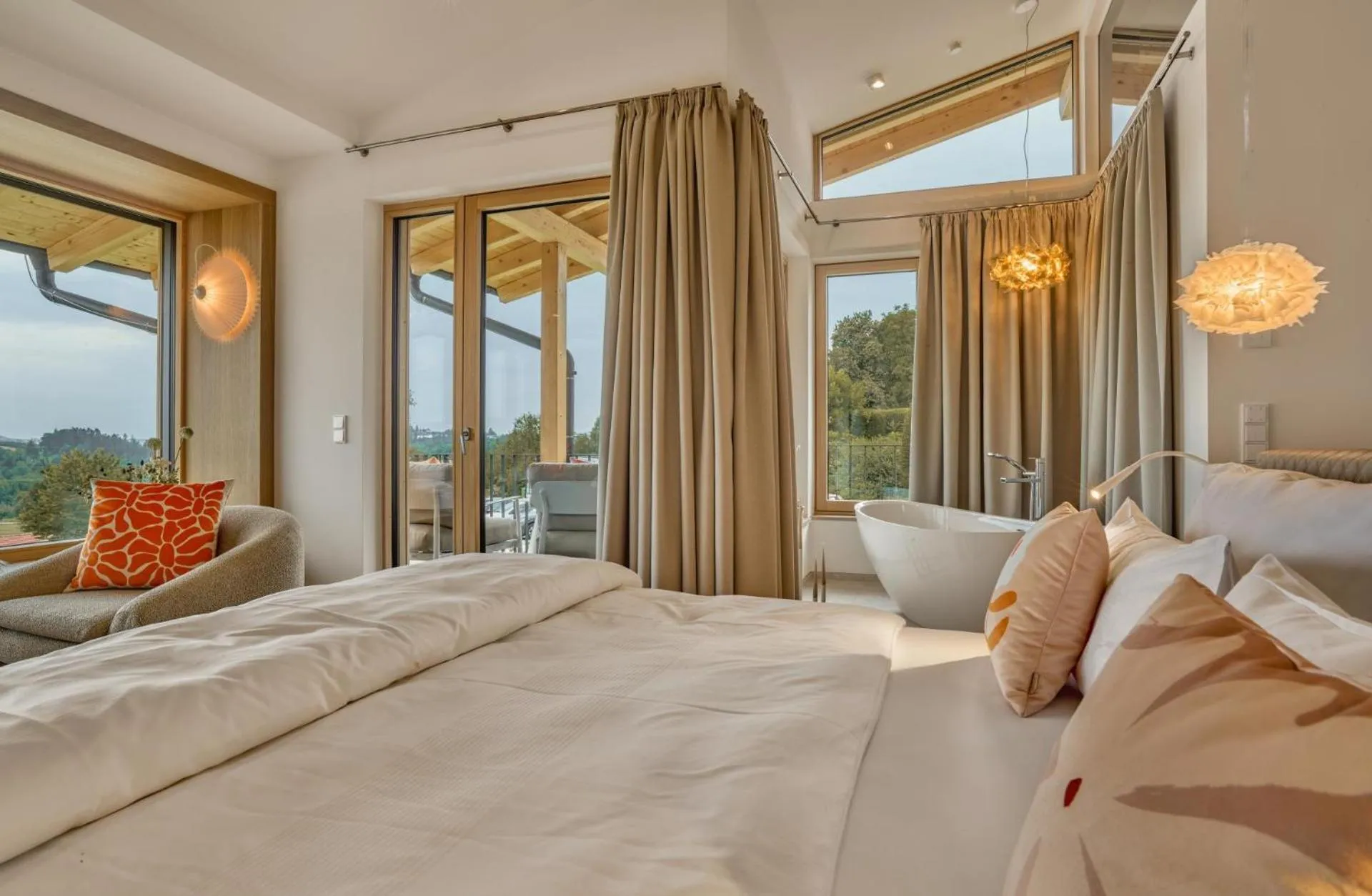 Photo of the whole room, Bed in ANETSEDER Landhotel, Lofts & Golf