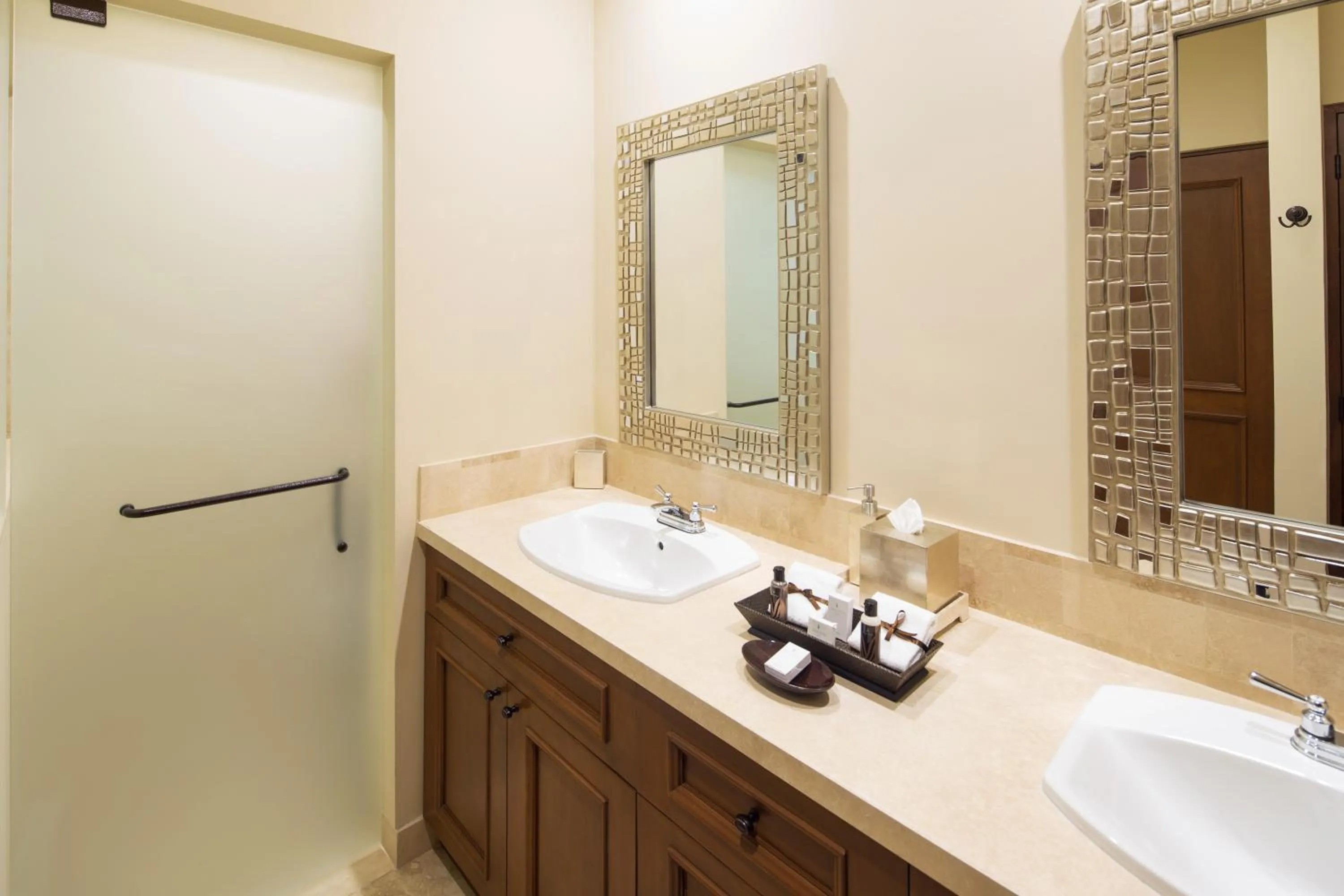 Bathroom in Quivira Los Cabos Condos and Homes -Vacation Rentals