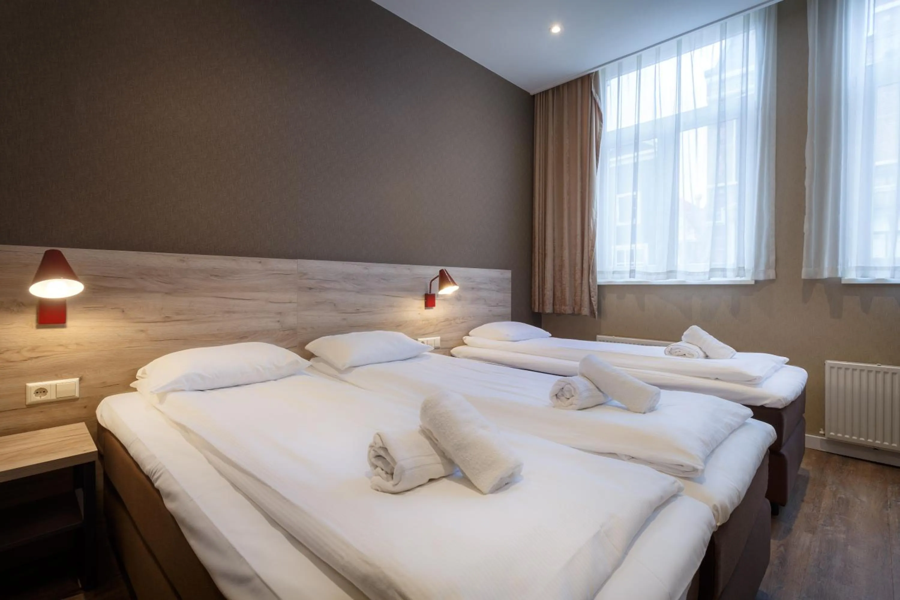 Bed in Amsterdam Downtown Hotel