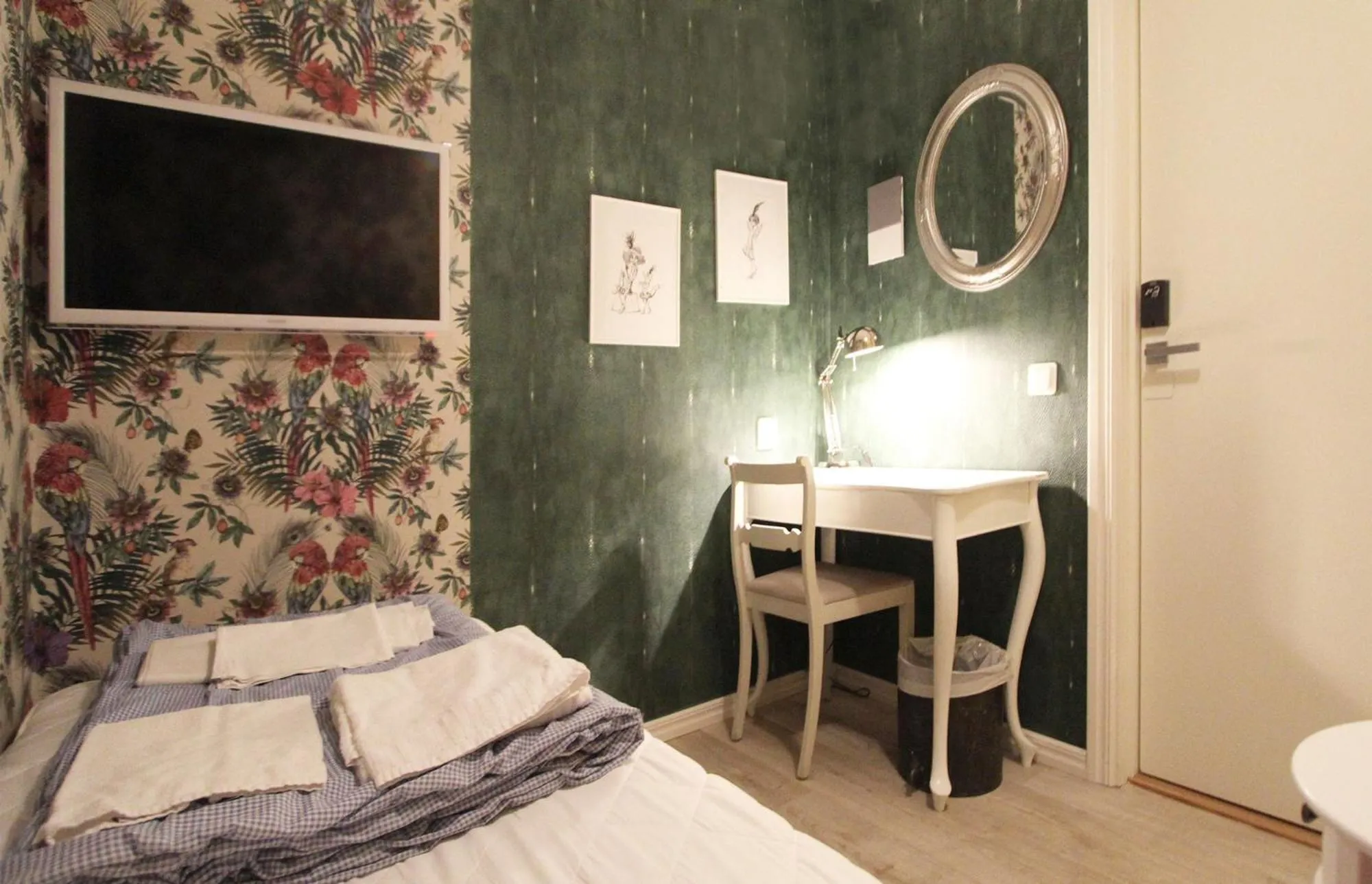 Photo of the whole room, Bed in Skanstulls Boutique Hostel