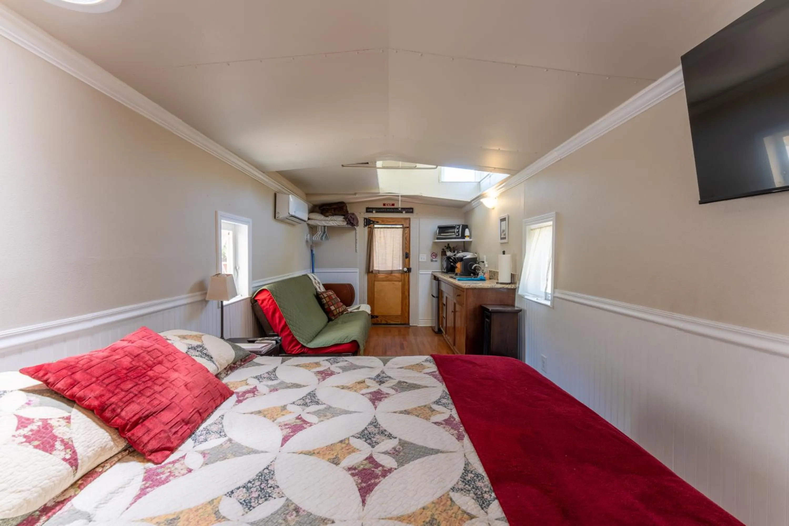 Property building, Bed in Little Red Caboose
